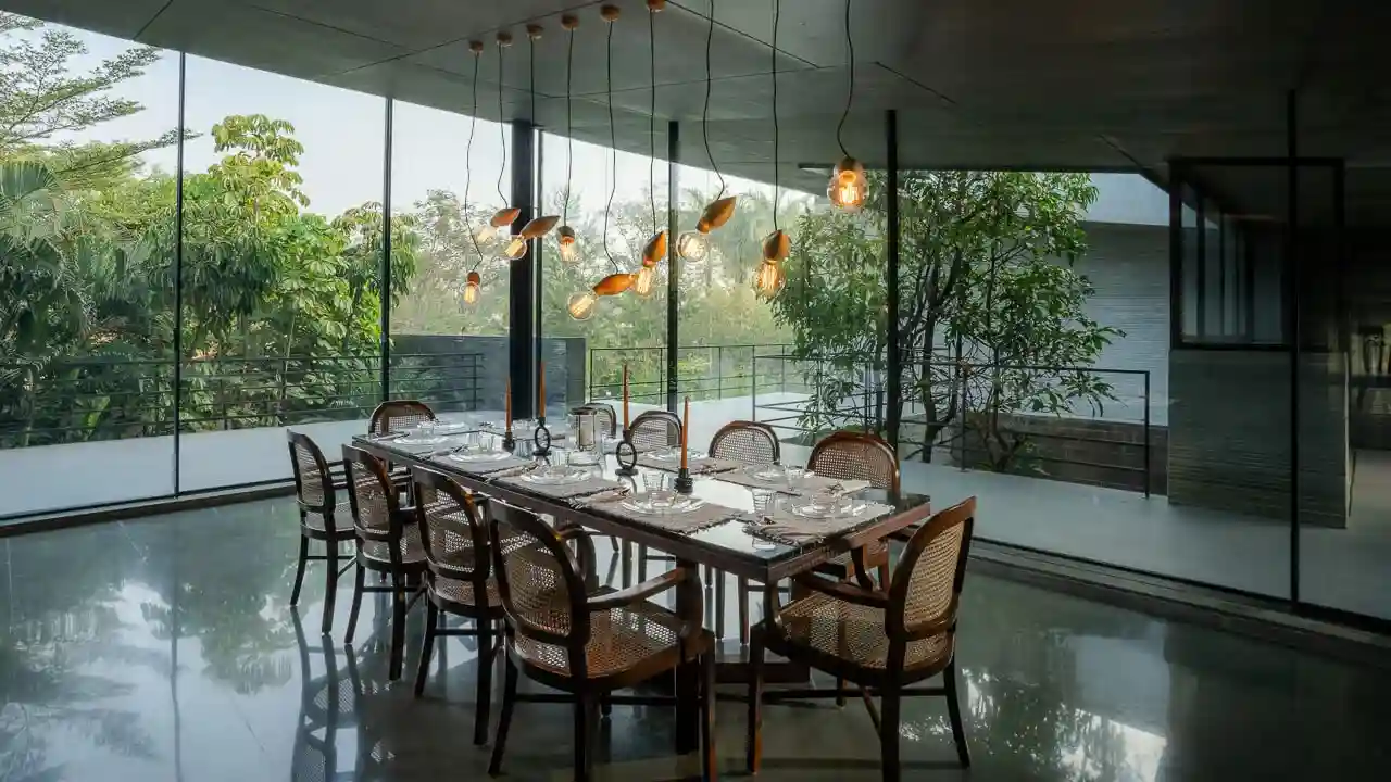 Big Dinning Area | Gomati by Lohono Stays