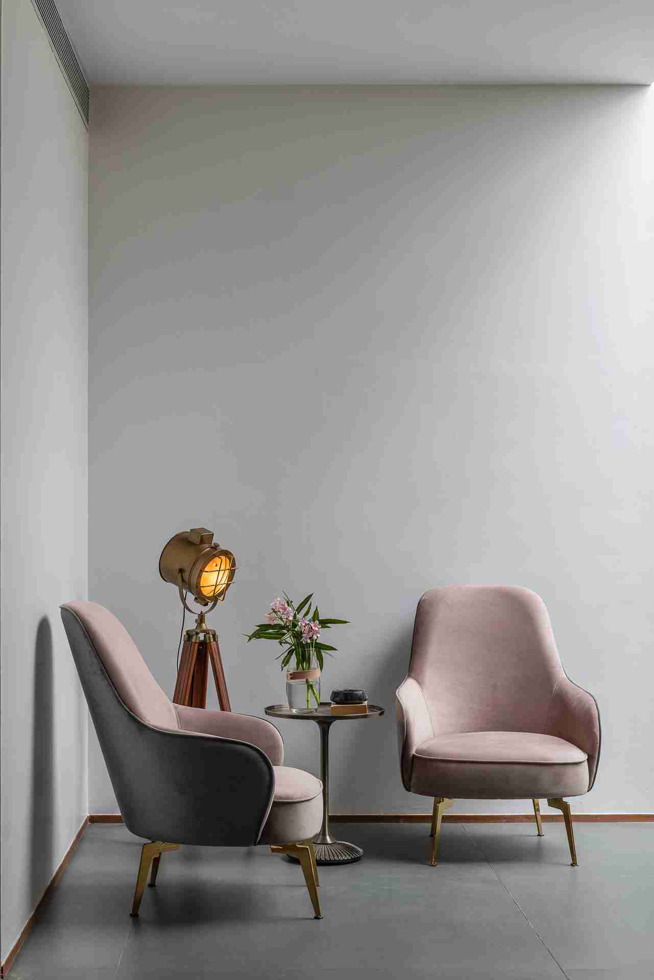 Atrium Seating - Lohono Stay