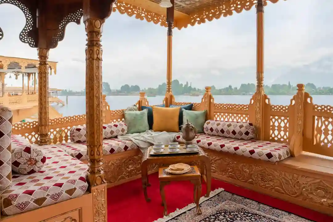 Harmukh Houseboat - Entrance