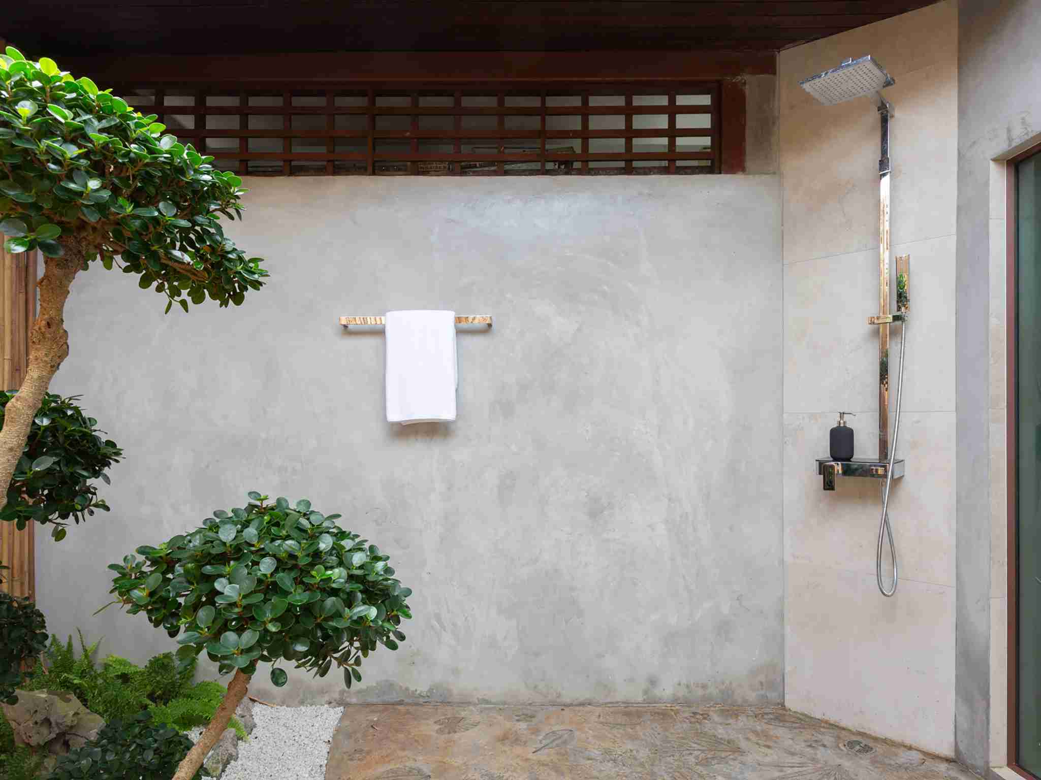 Infinity View Bathroom 2-6