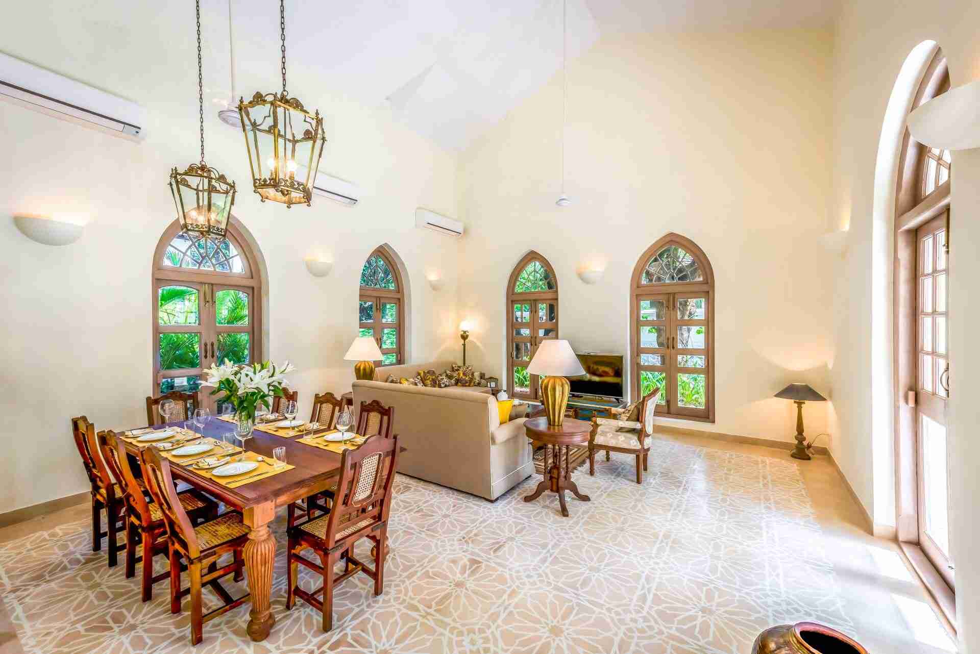 Villa Evora - Portugese Villa in Assangaon