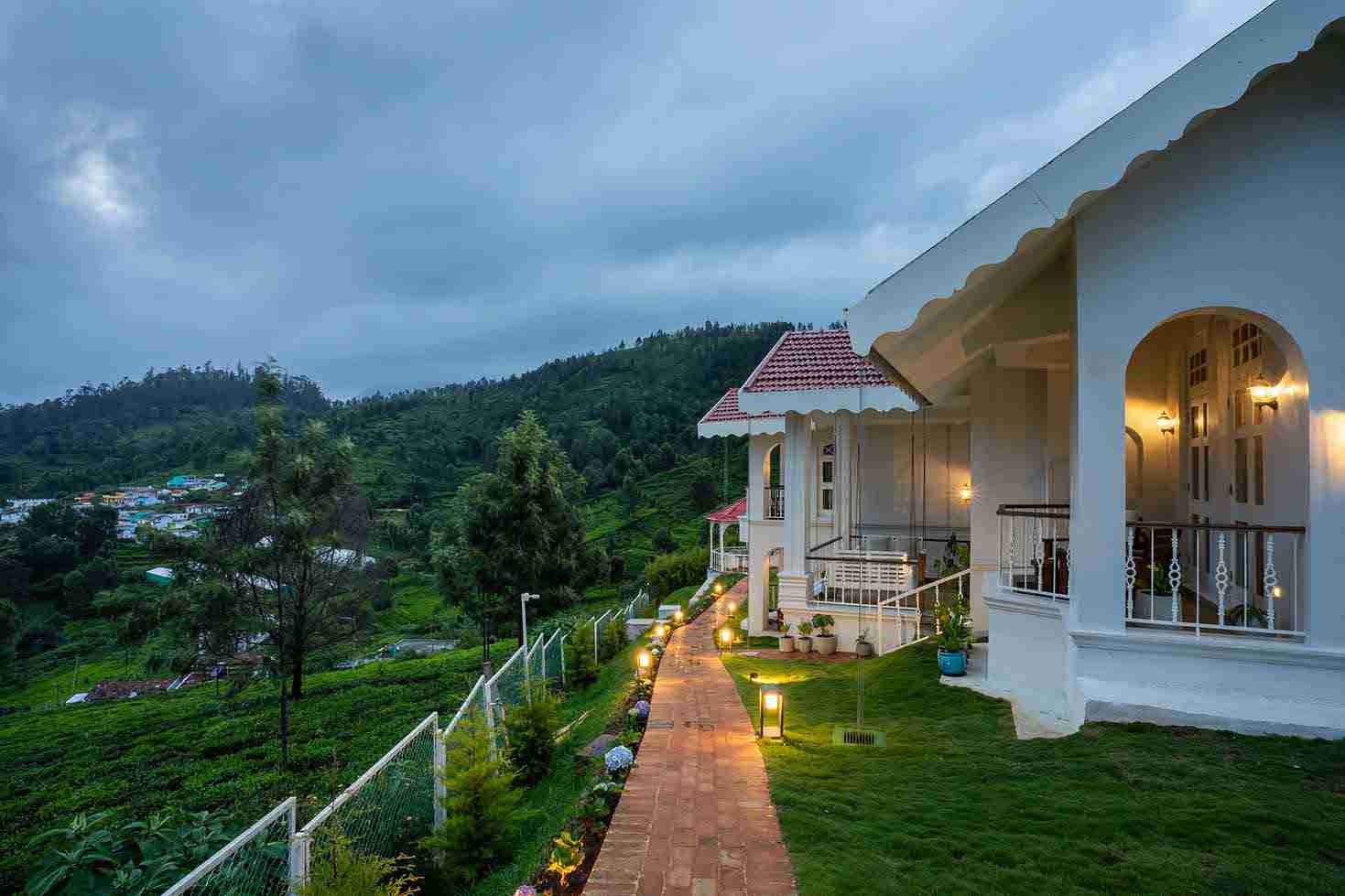 Landsdowne - Night Facade