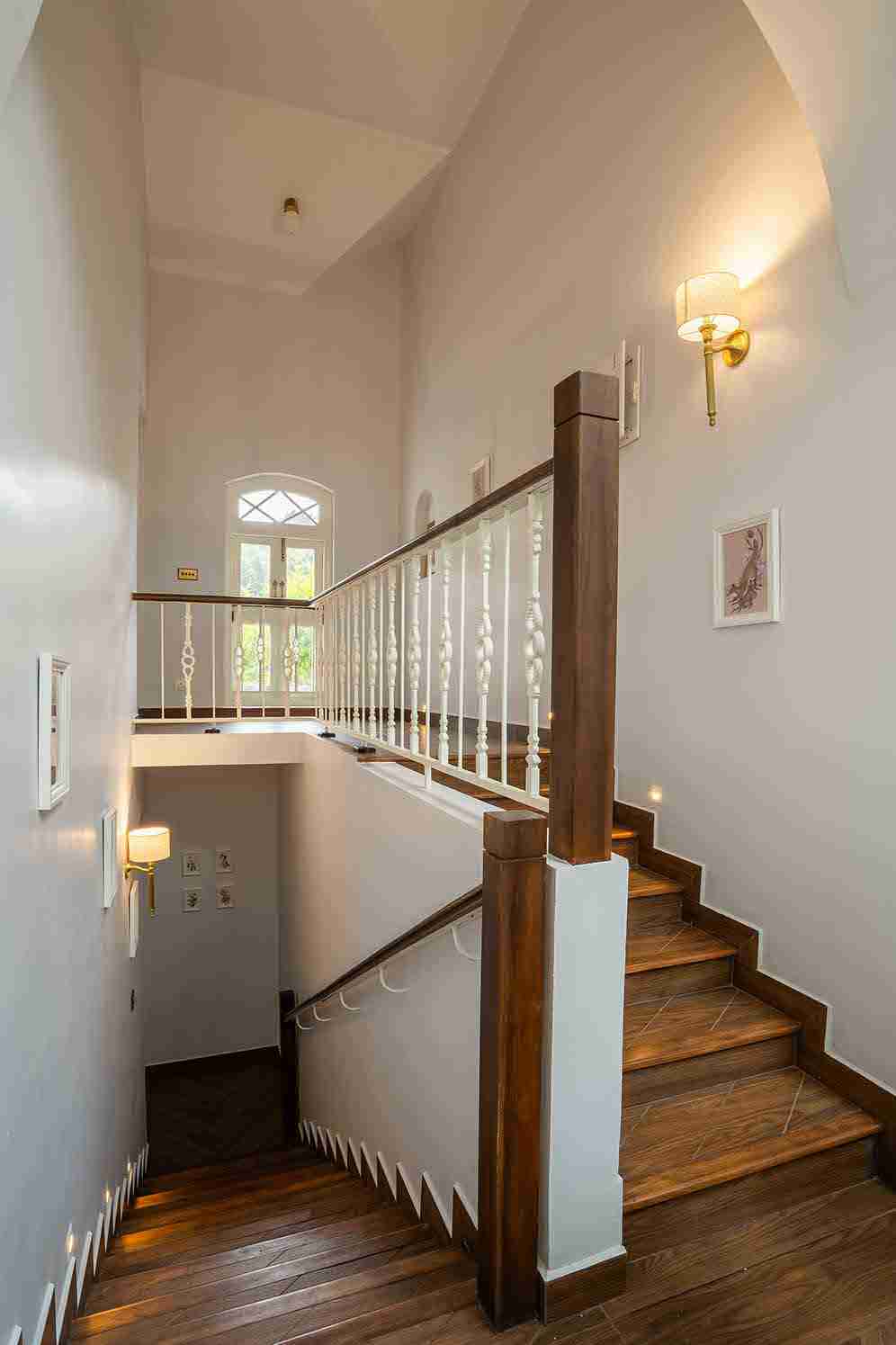 Landsdowne - Stairway