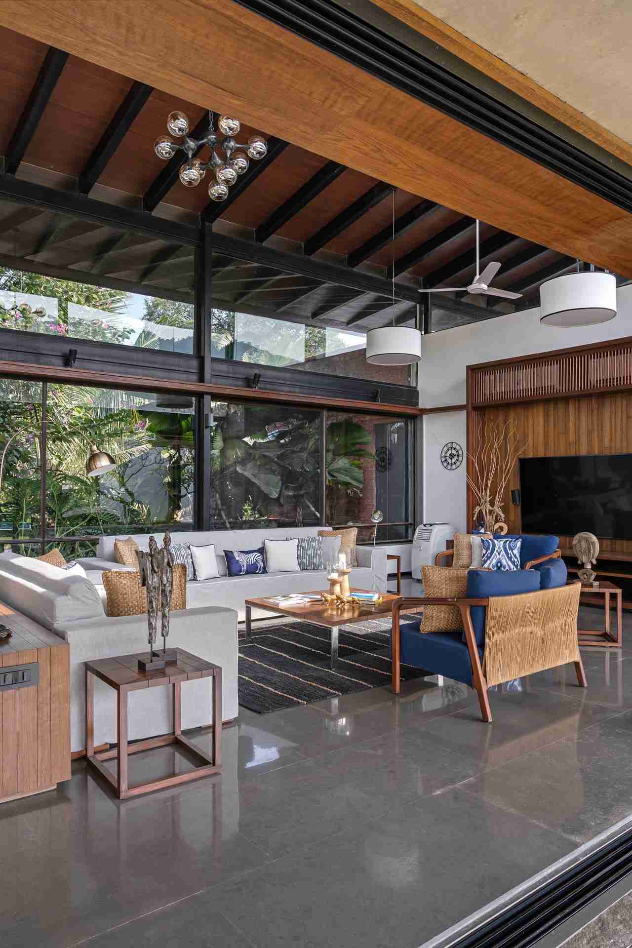 Laterite House - Living Area
