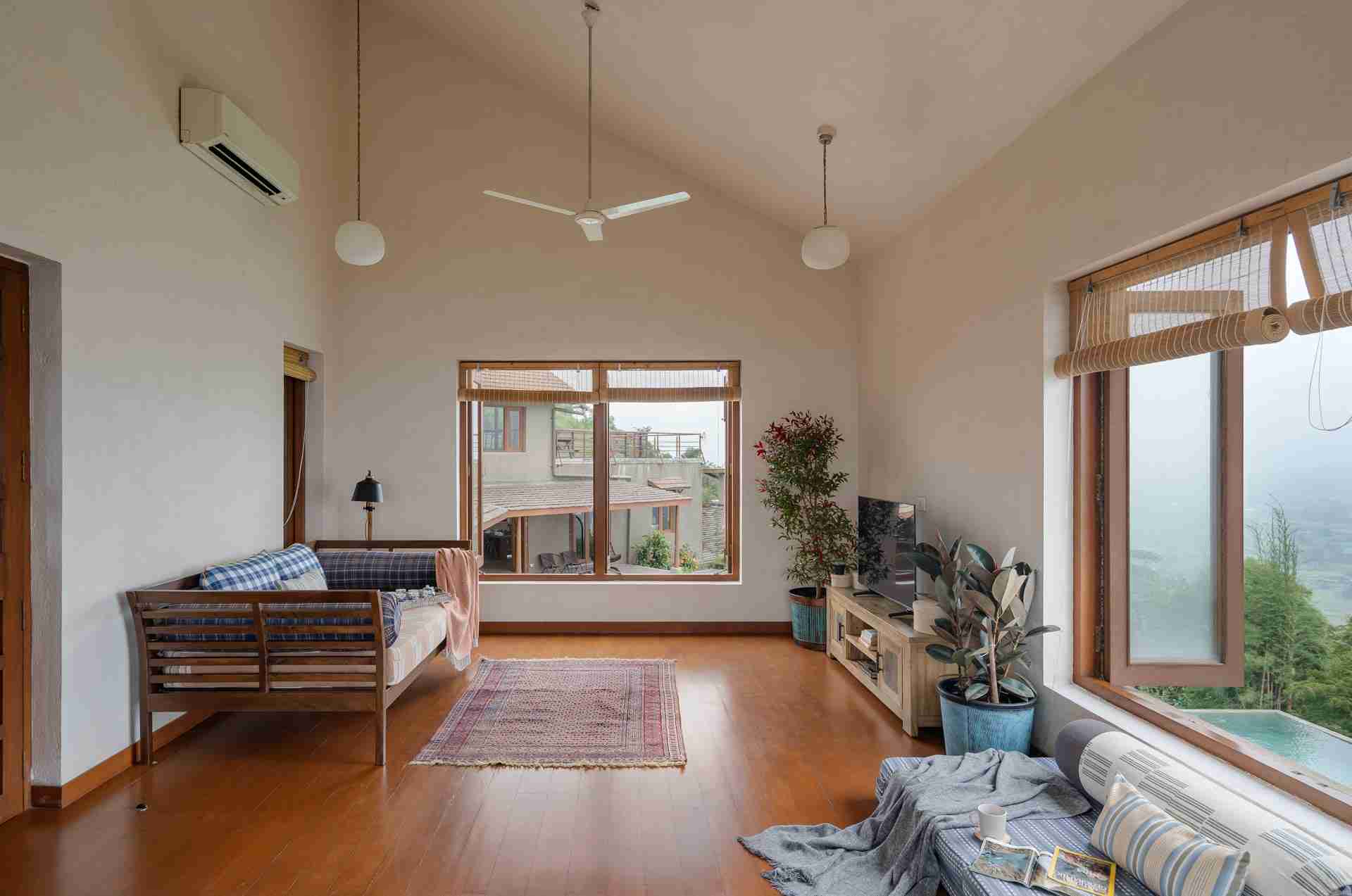 Om Anantha - Infinitum - Living area