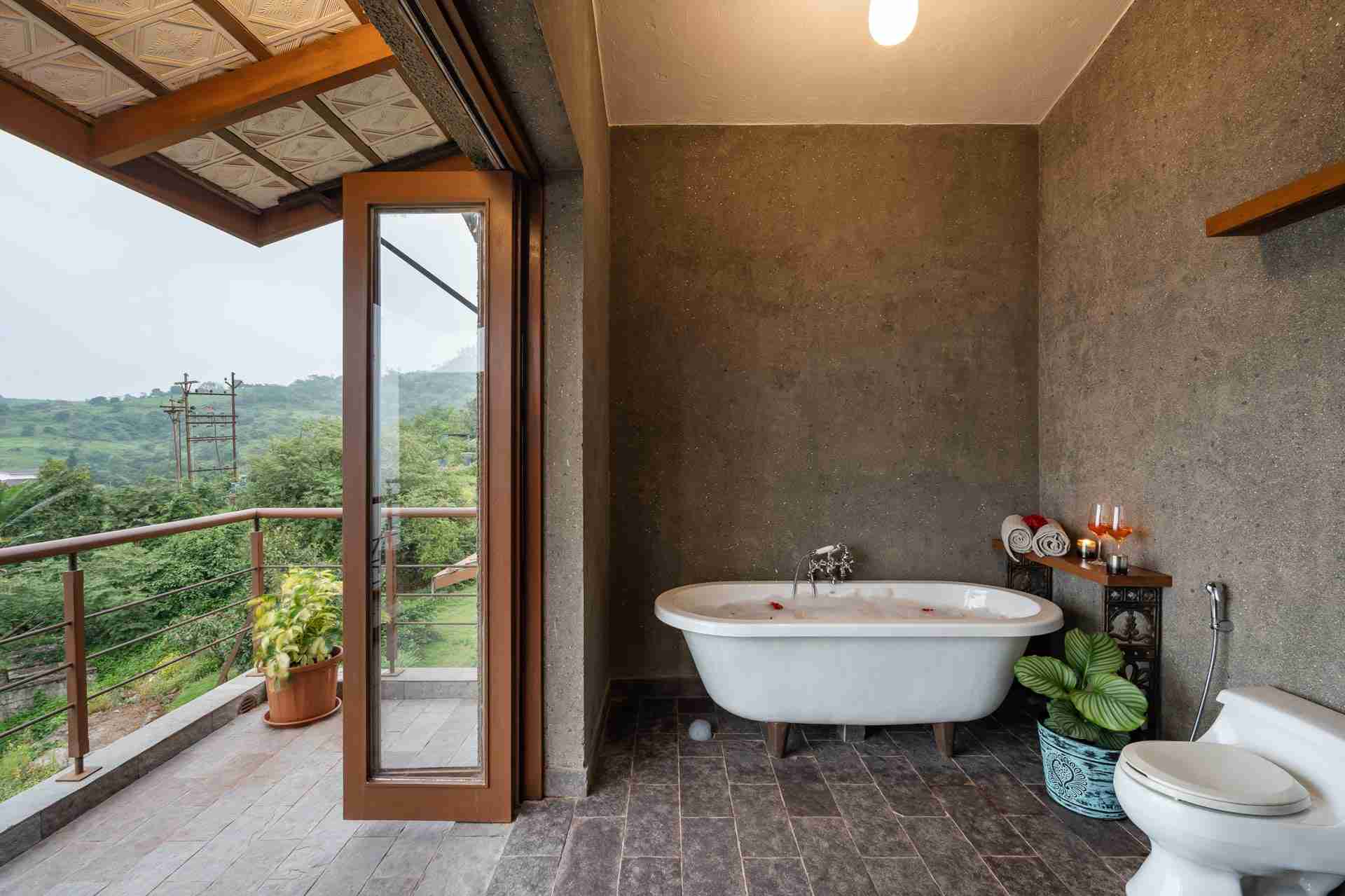 Om Anantha - Infinitum -  Bathroom with a bathtub
