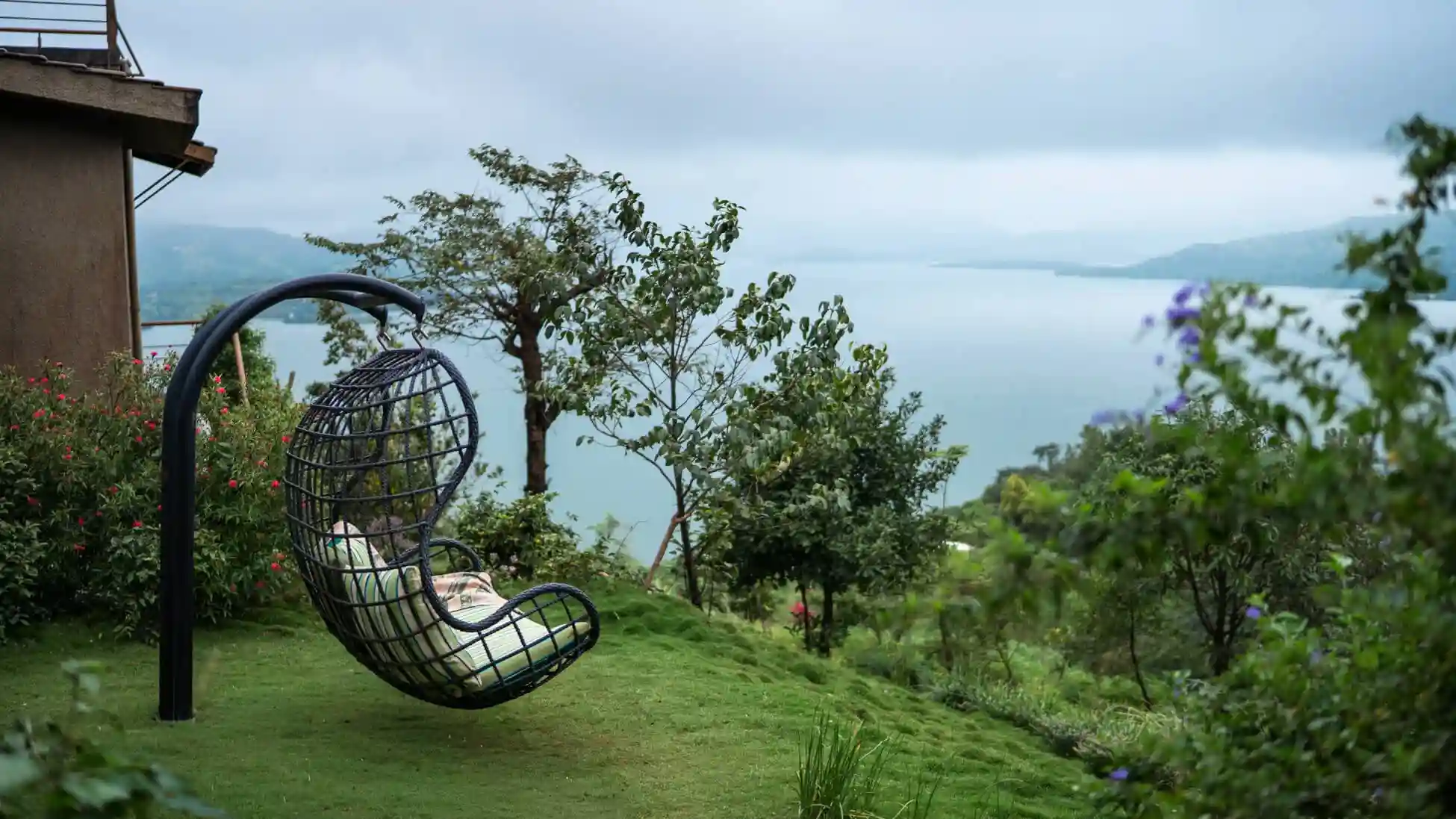 Outdoor Swing | Om Anantha - Infinitum