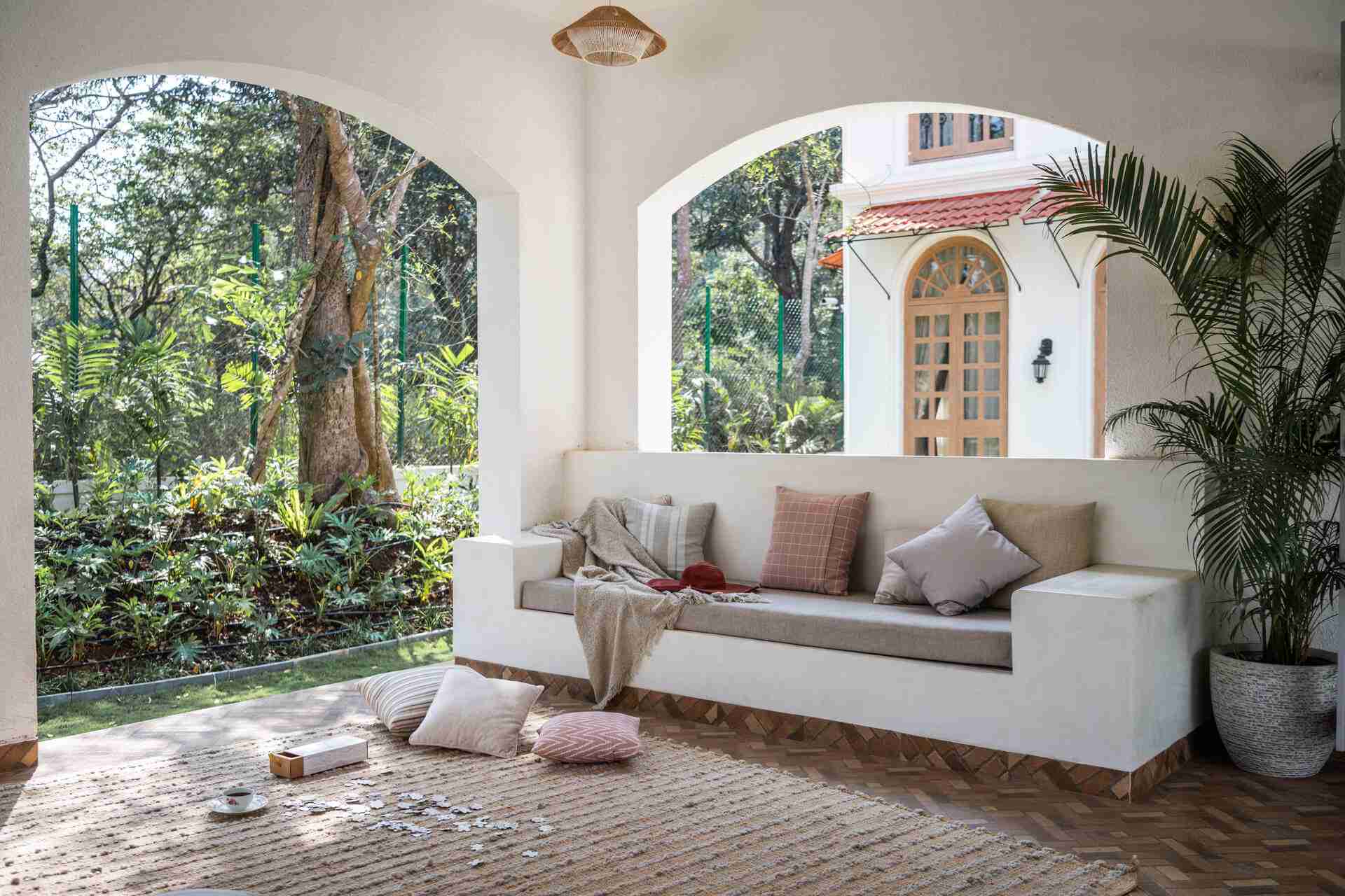 Outdoor Seating - Regato E Villa in Goa | Lohono Stays