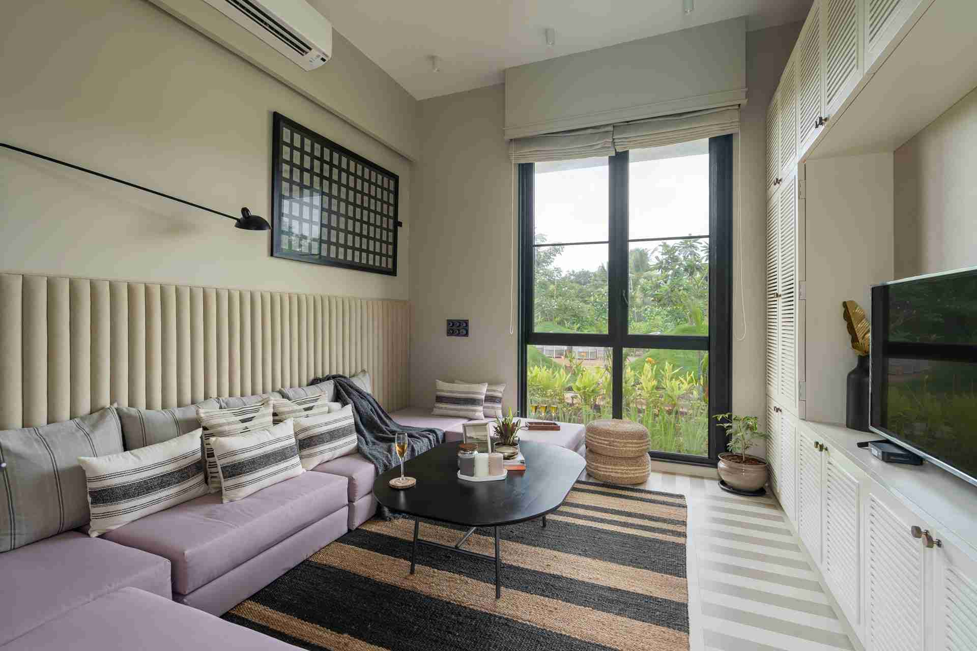 RiyuVann Estate - Lounge cum Bedroom