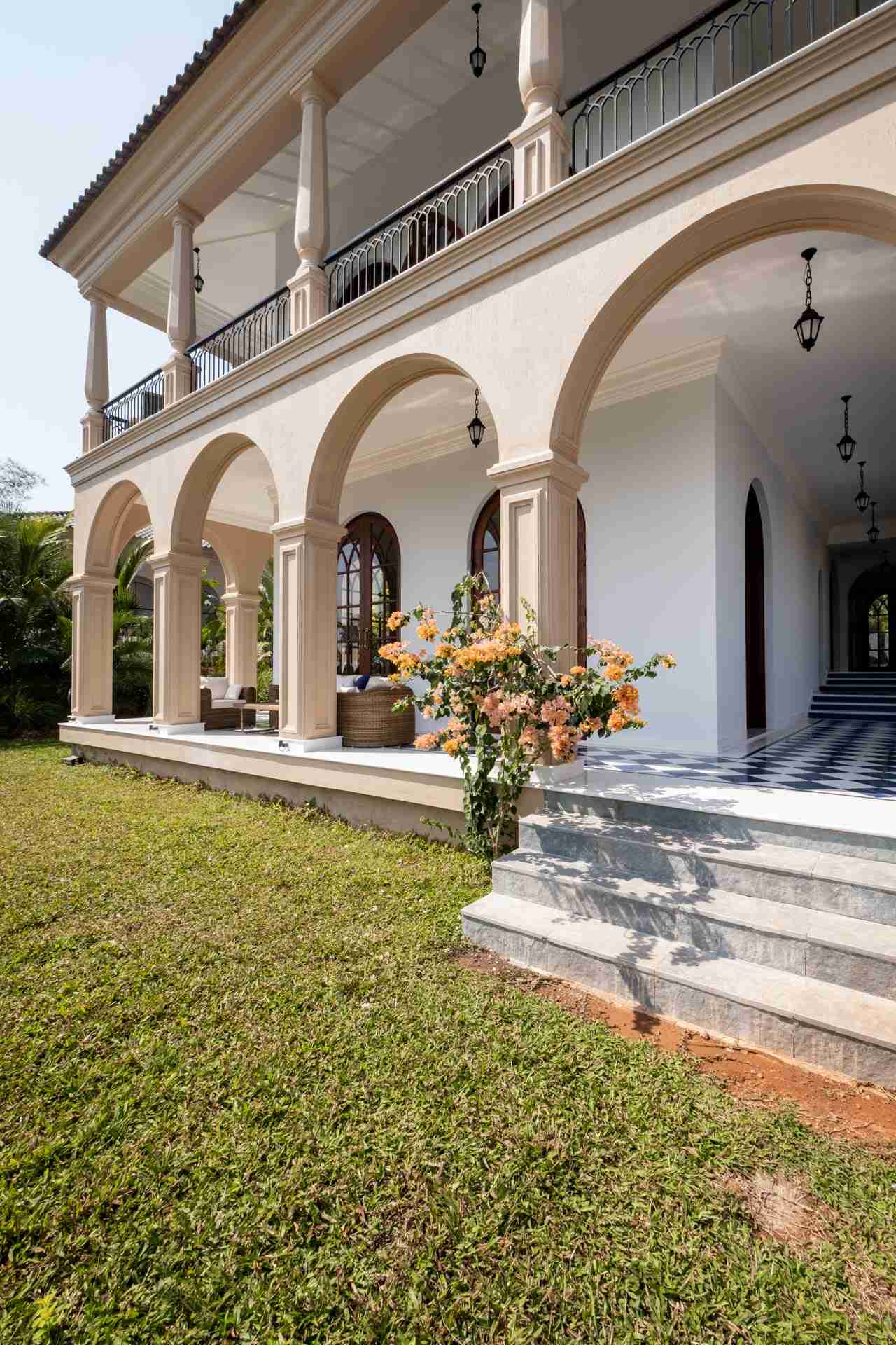 Sacri Borod Hill 6 - Lawn