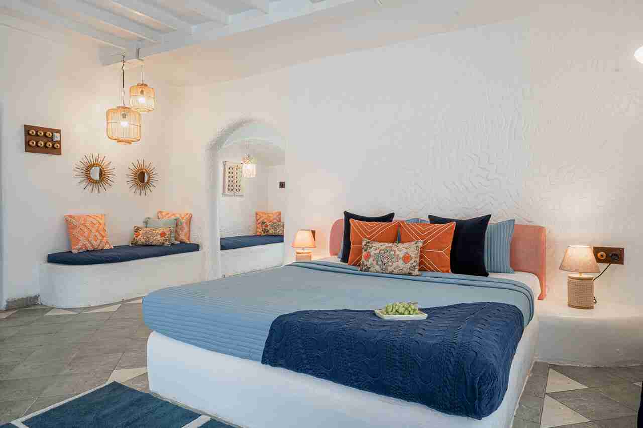 5 Bedroom Villa in Alibaug | Villa Santorini 
