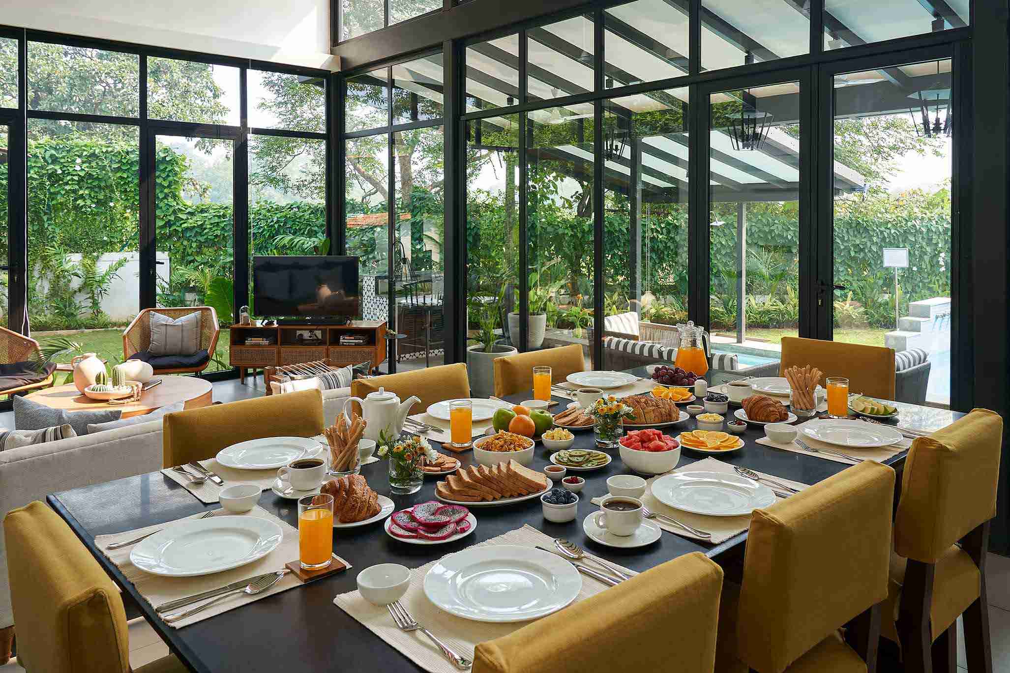 Breakfast Spread with Garden View - Sienna | Lohono Stays