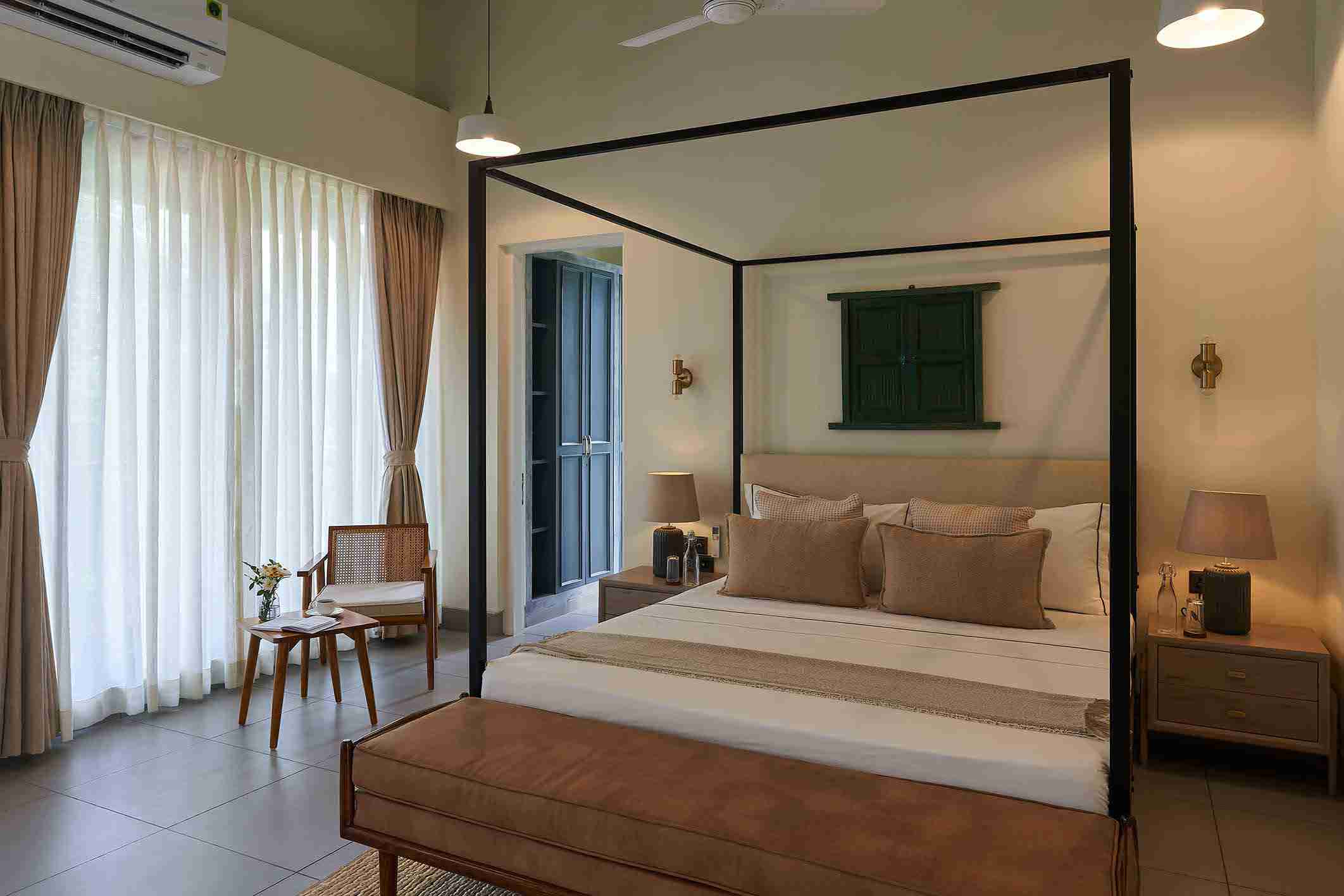 Master Bedroom with Amenities - Sienna | Lohono Stays