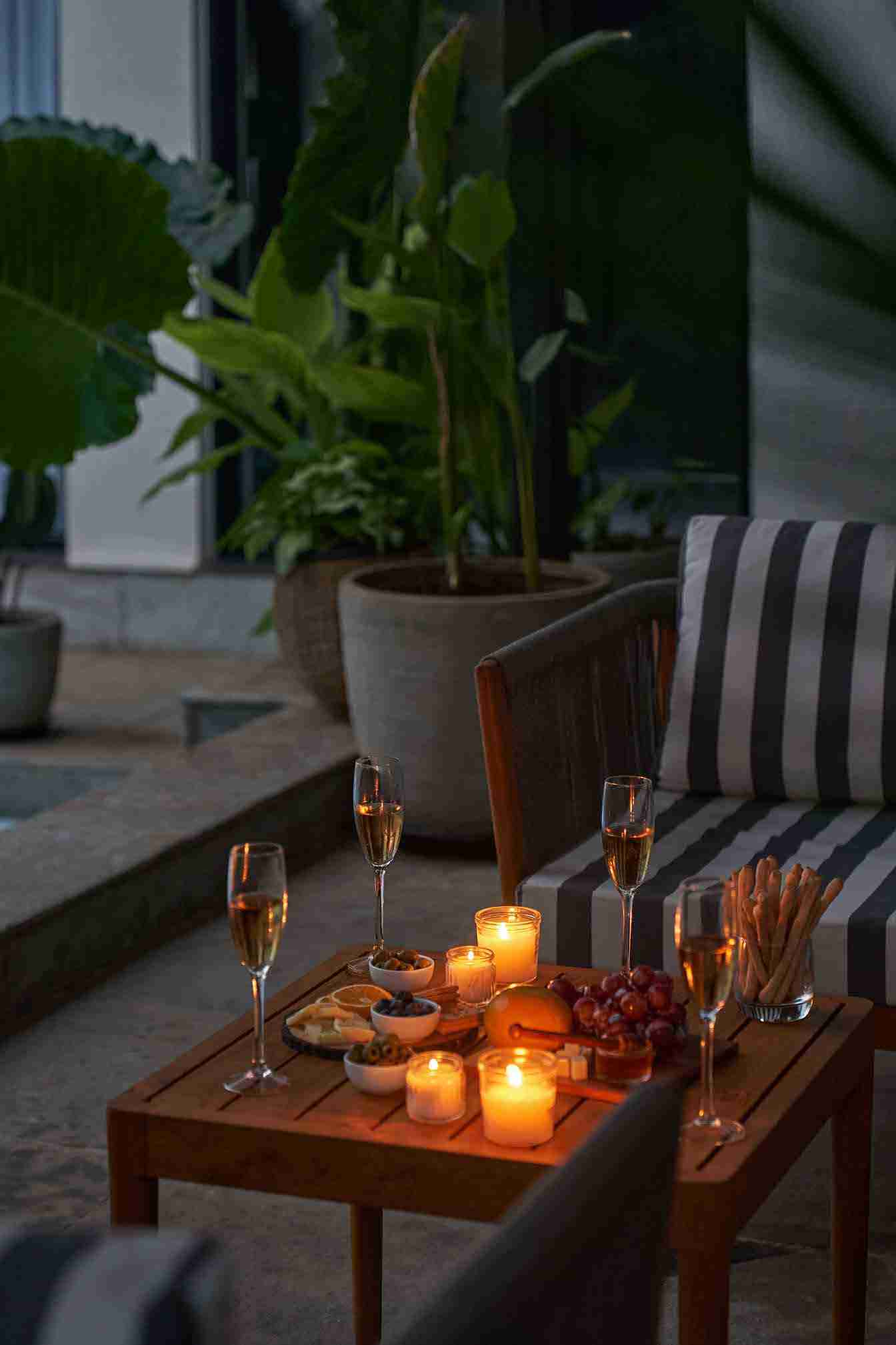 Candlelight patio dining -  Sienna|Lohono Stays
