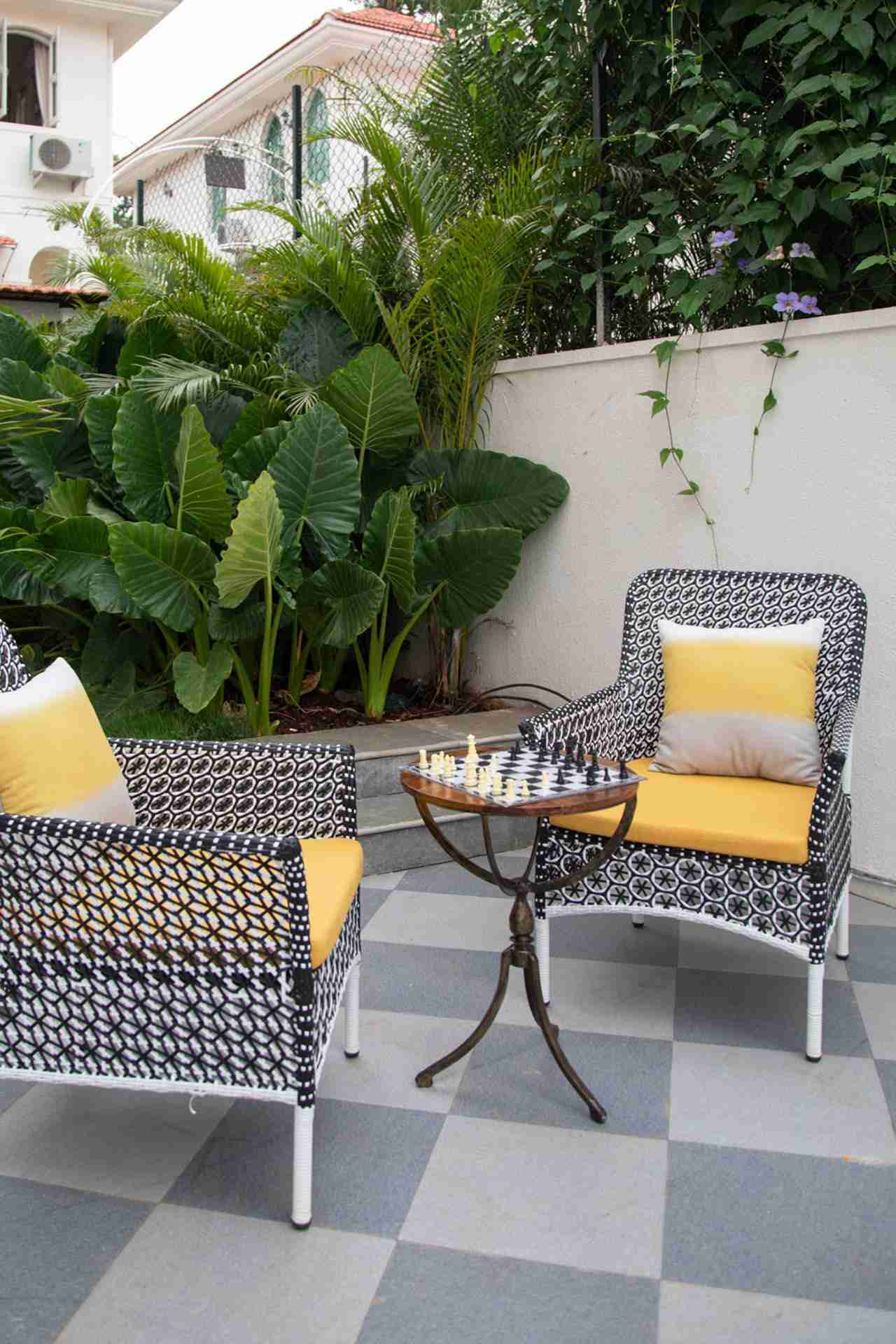 Silvio - Villa E - Seating