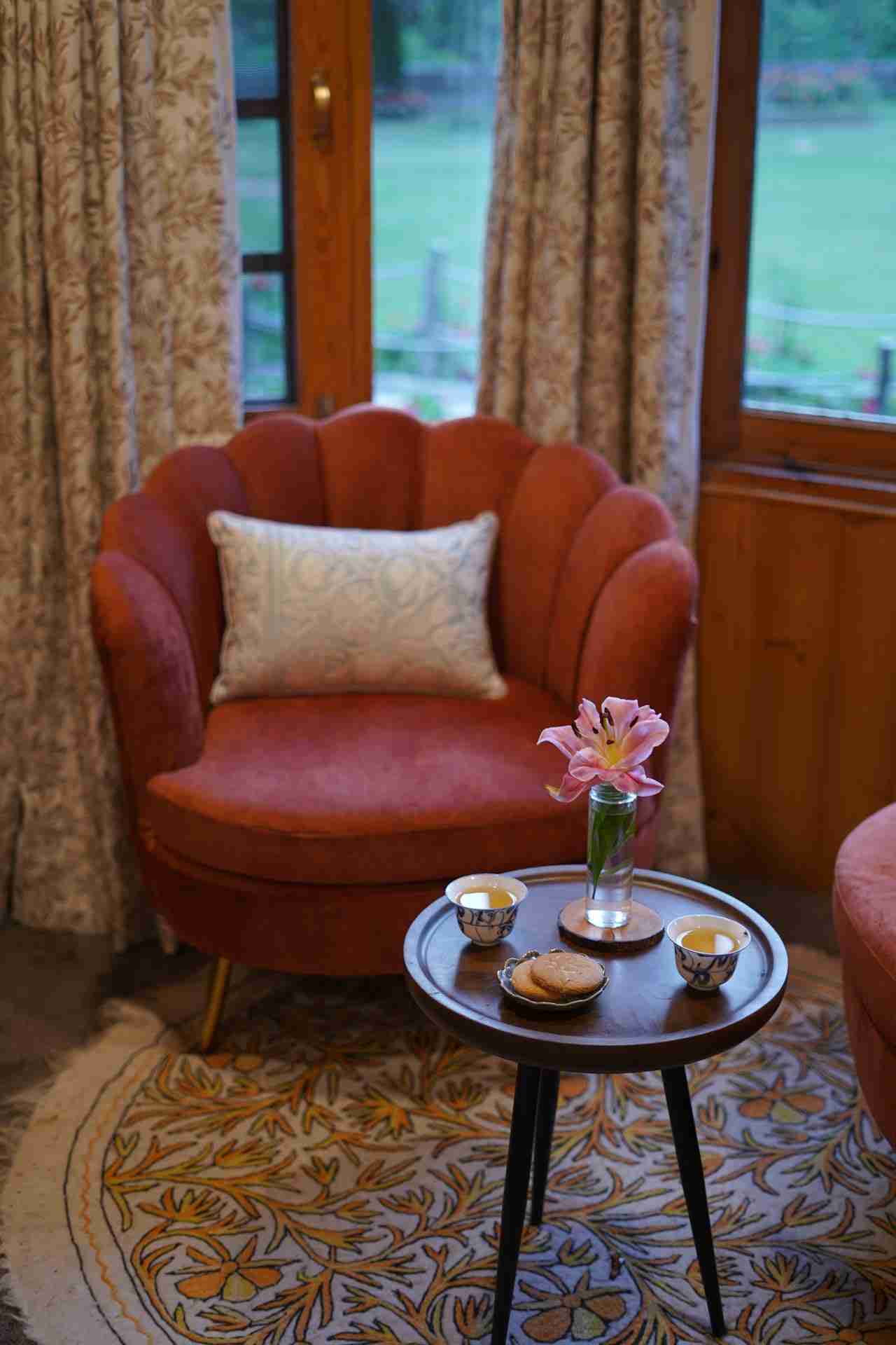 Zaznar - The Red Cottage - Bedroom seating