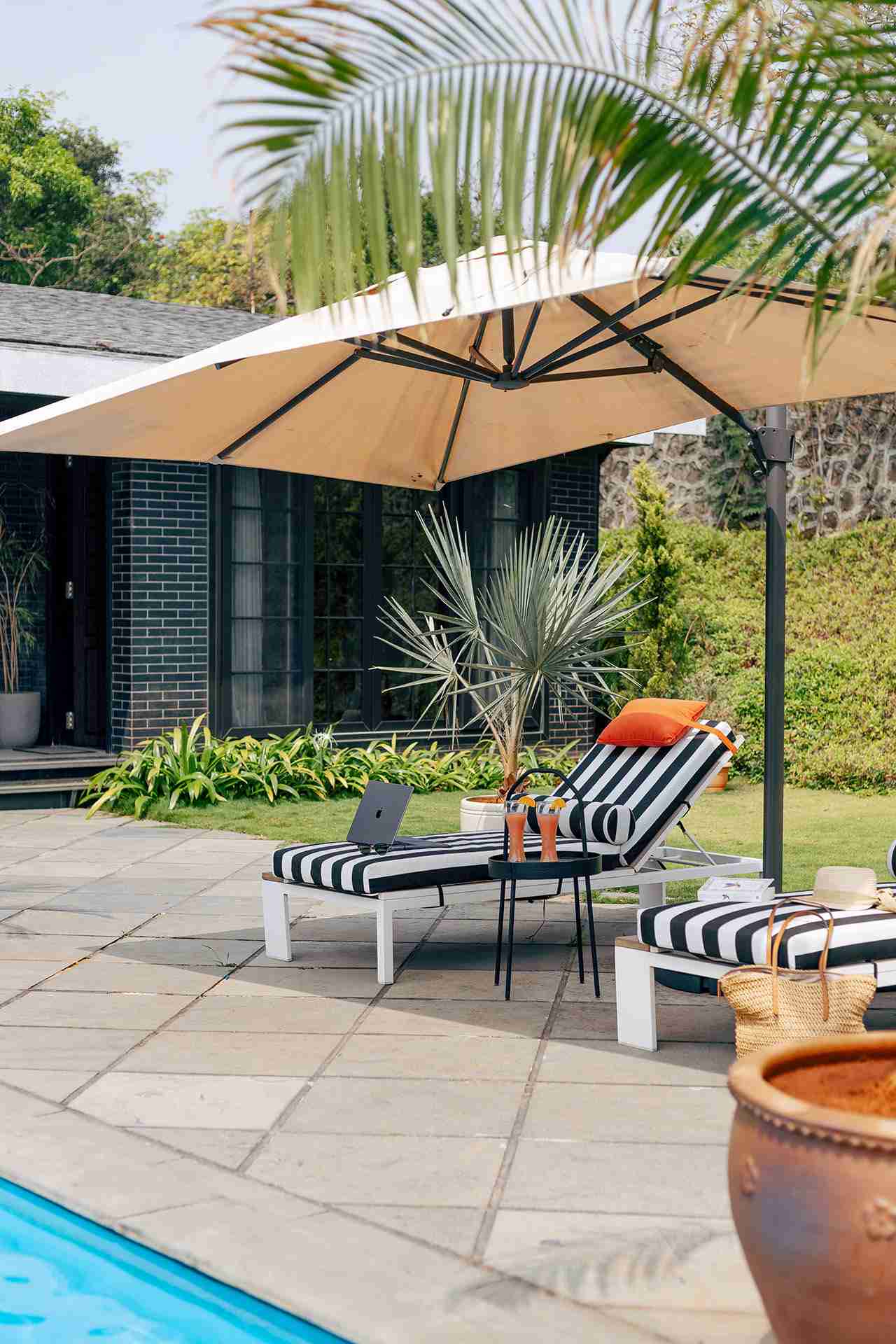 Uday Villa - Poolside