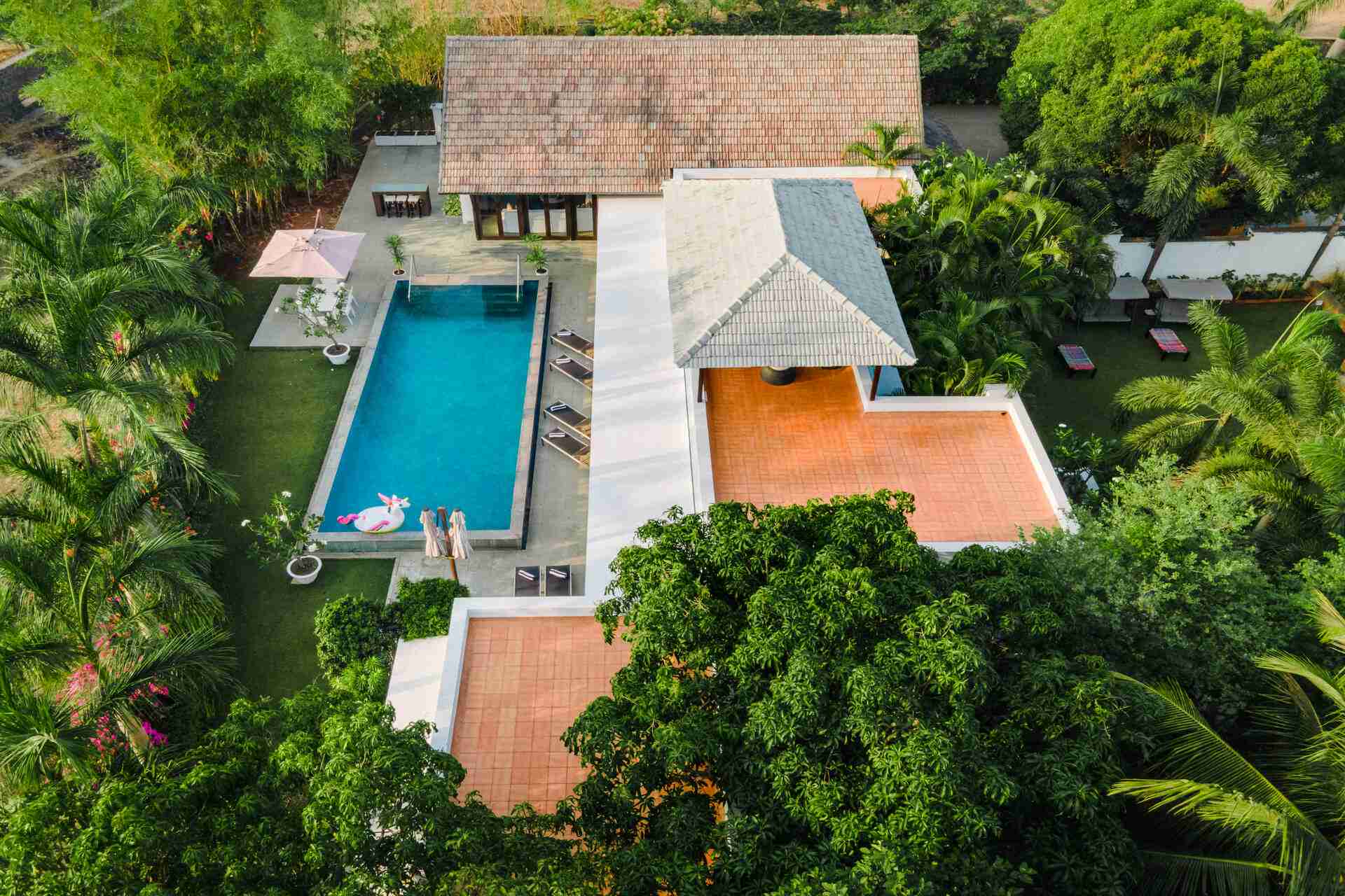 Villa With Pool In Alibaug | Villa Amber | Lohono Stays 