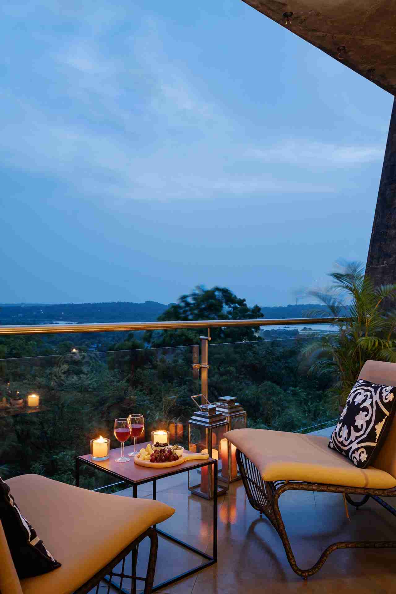 Villa Ekanta - Evening drinks