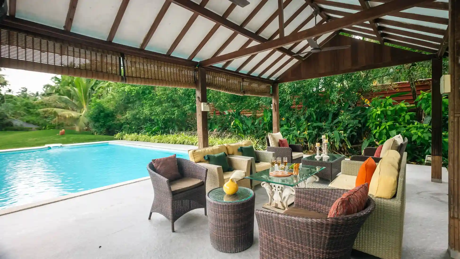 Villa Lani - Poolside drinks in Gazebo 