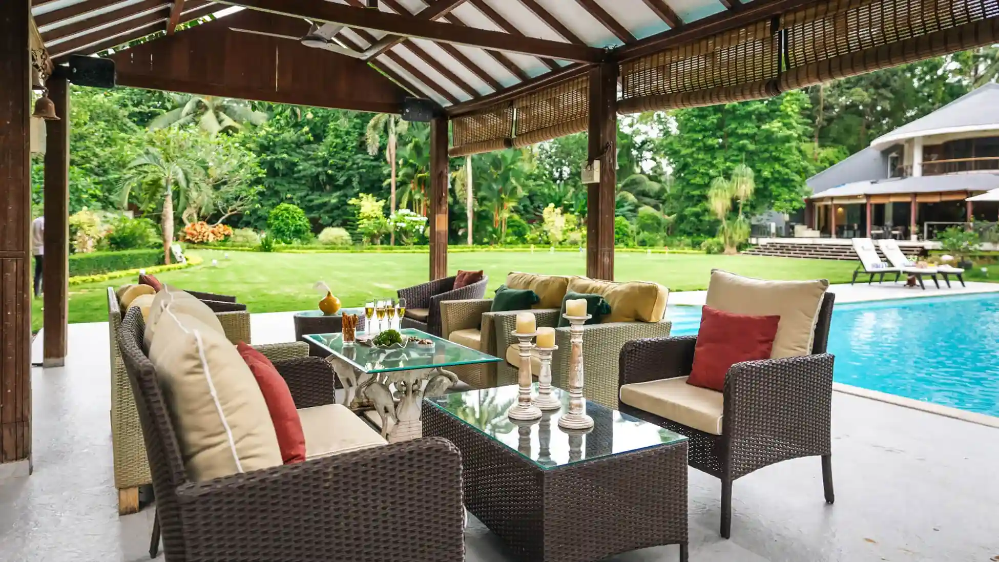 Villa Lani - Poolside Gazebo