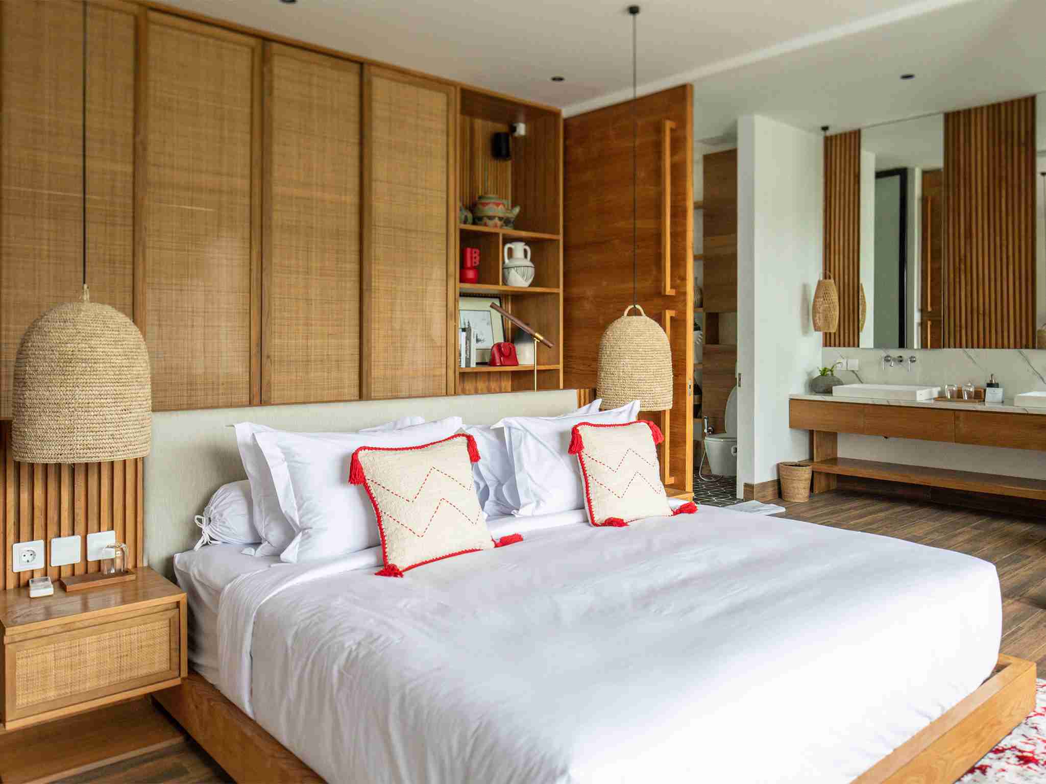 Villa Norbu - Restful guest bedroom