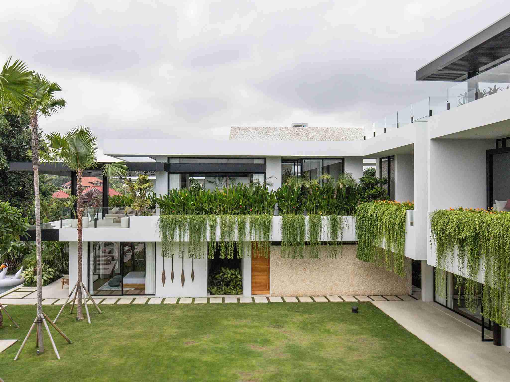 Villa Norbu - Expansive luxury getaway