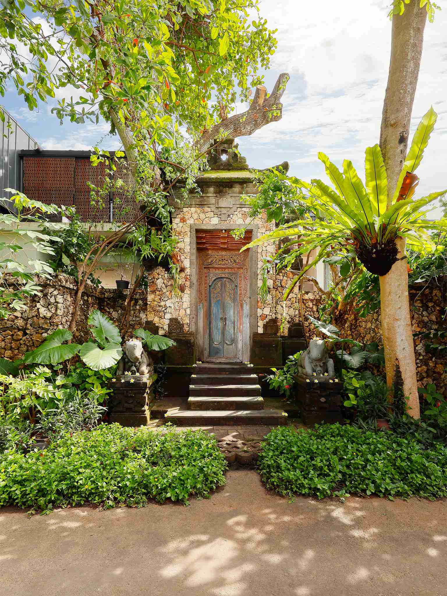 Villa Svarga - Landscaped garden