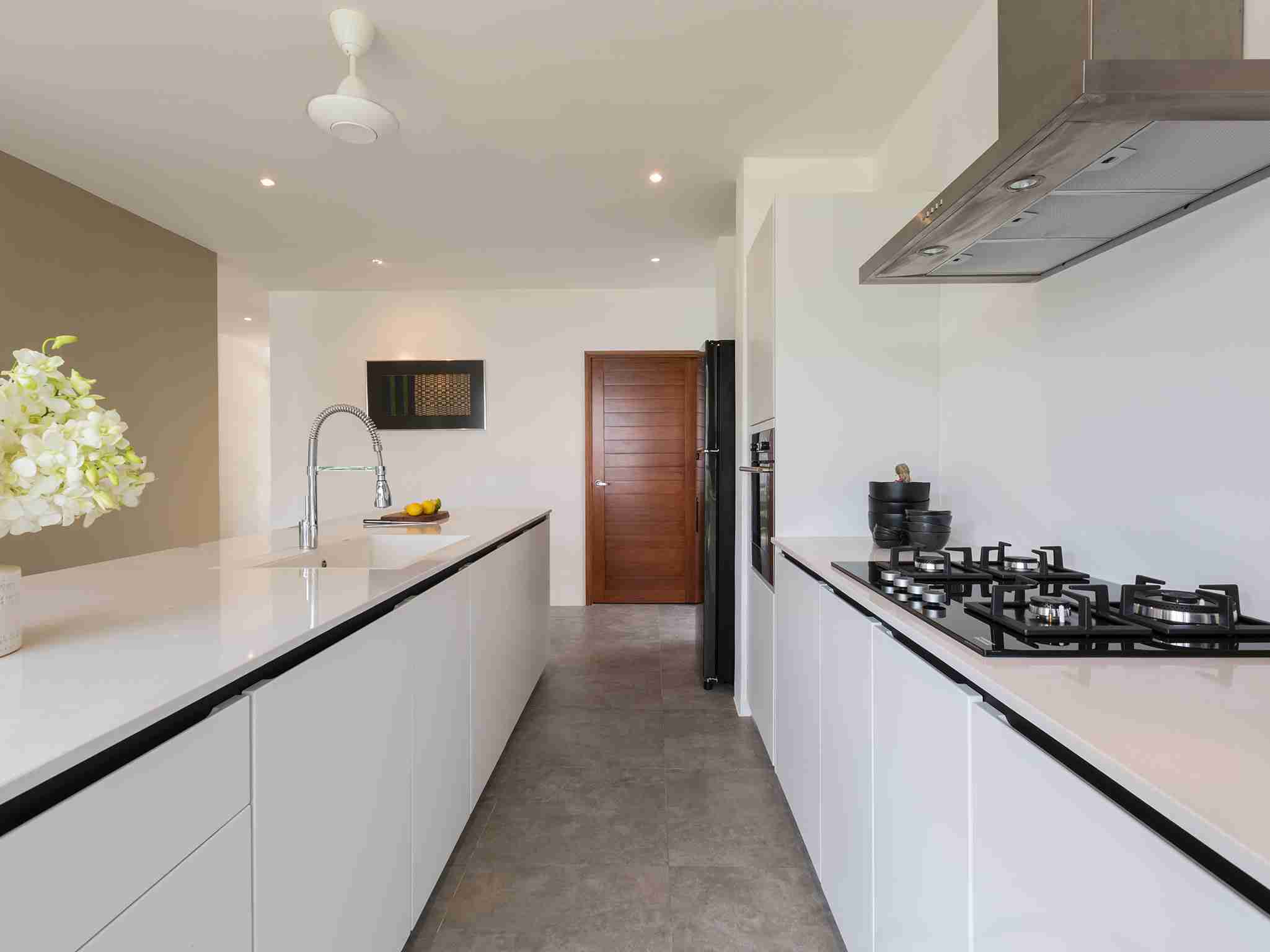 Villa Thansamaay - Well appointed kitchen