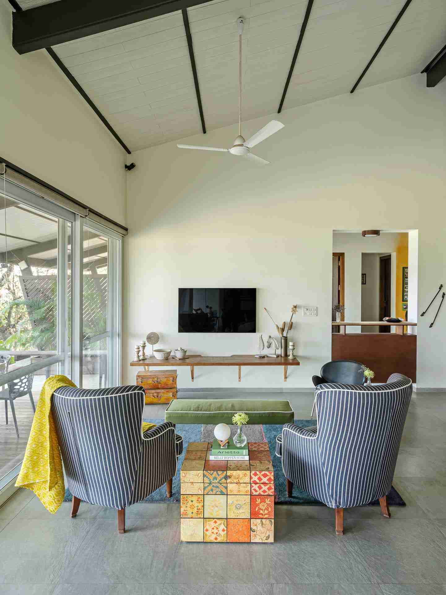 Vinayalam - Living Area