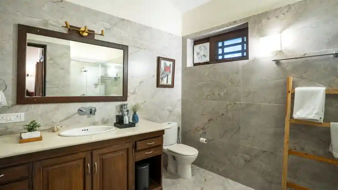 Wakefield Estate -Bathroom 2