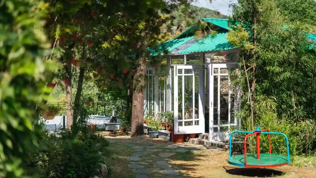 Wakefield Estate - Glasshouse