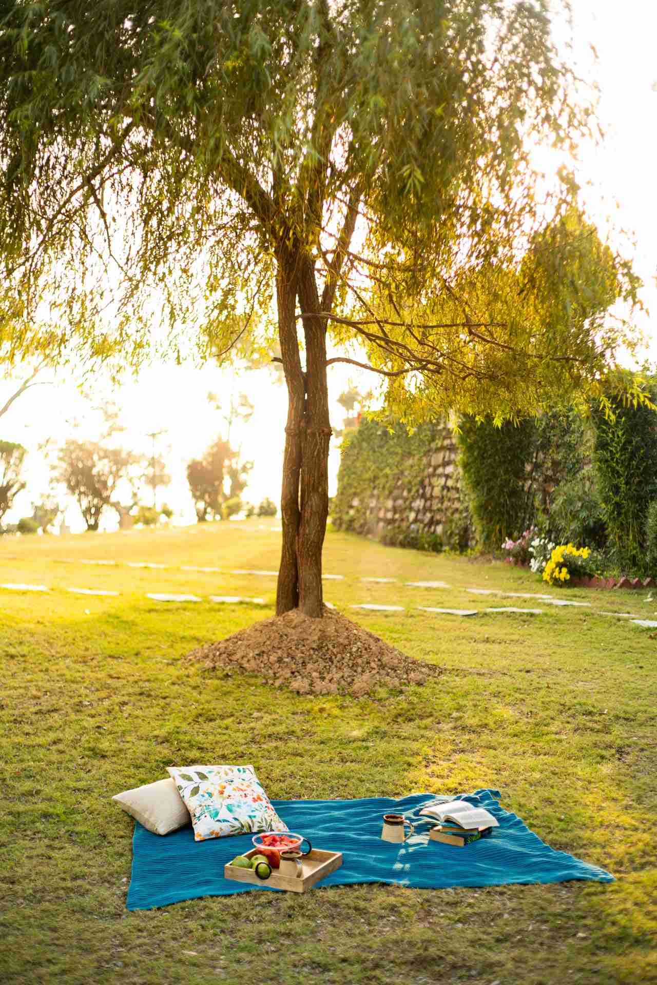 Wakefield Estate - Garden Picnic