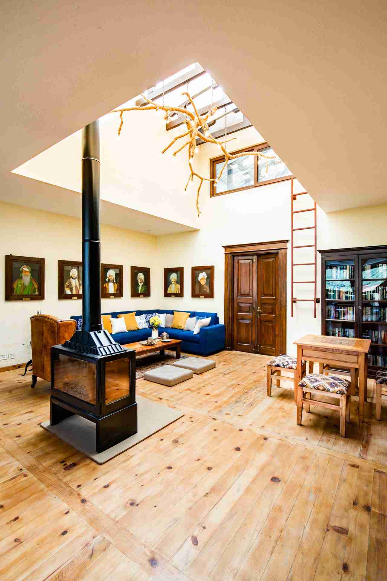 Wakefield Estate - Living Room 2