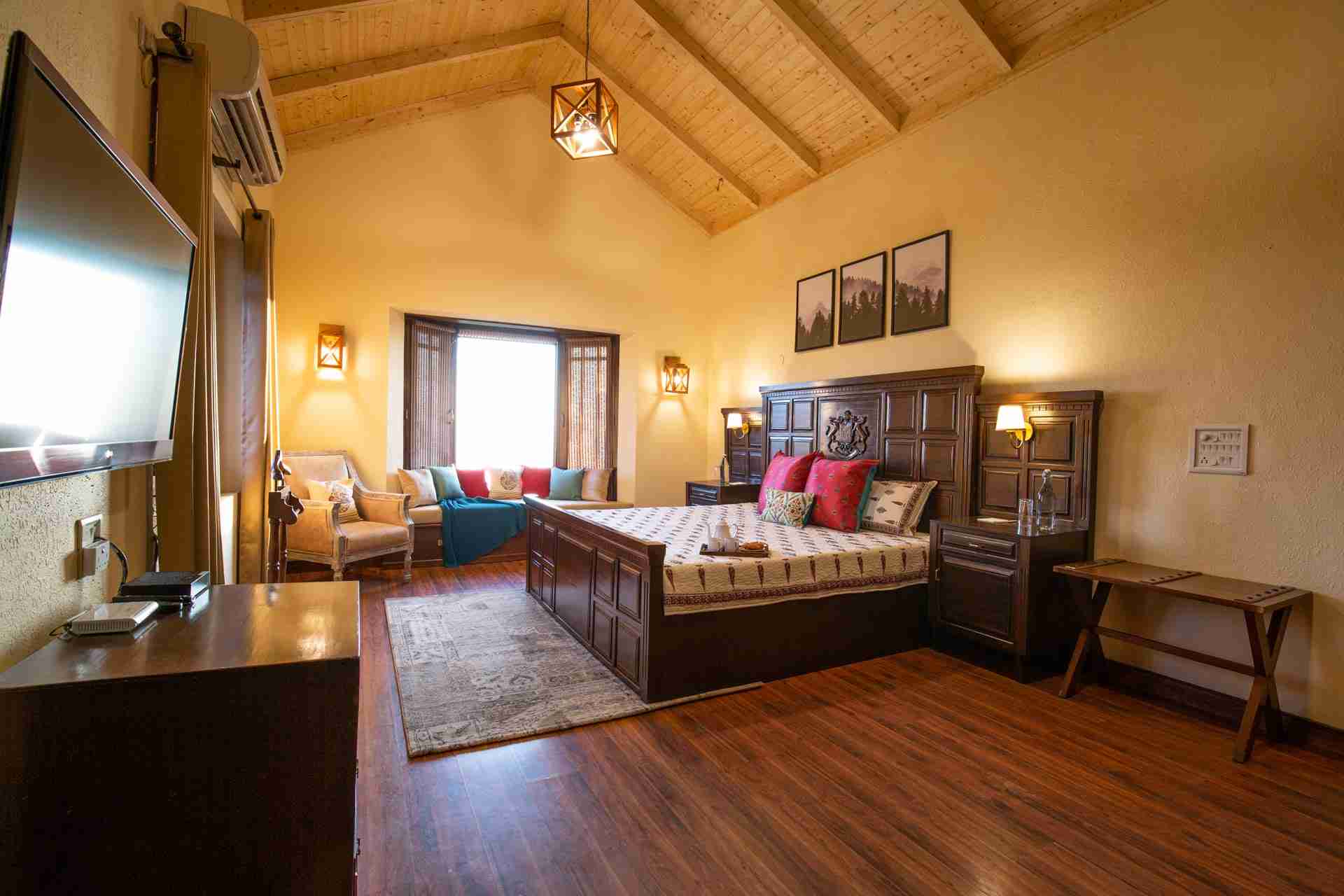 Wakefield Estate - Master Bedroom
