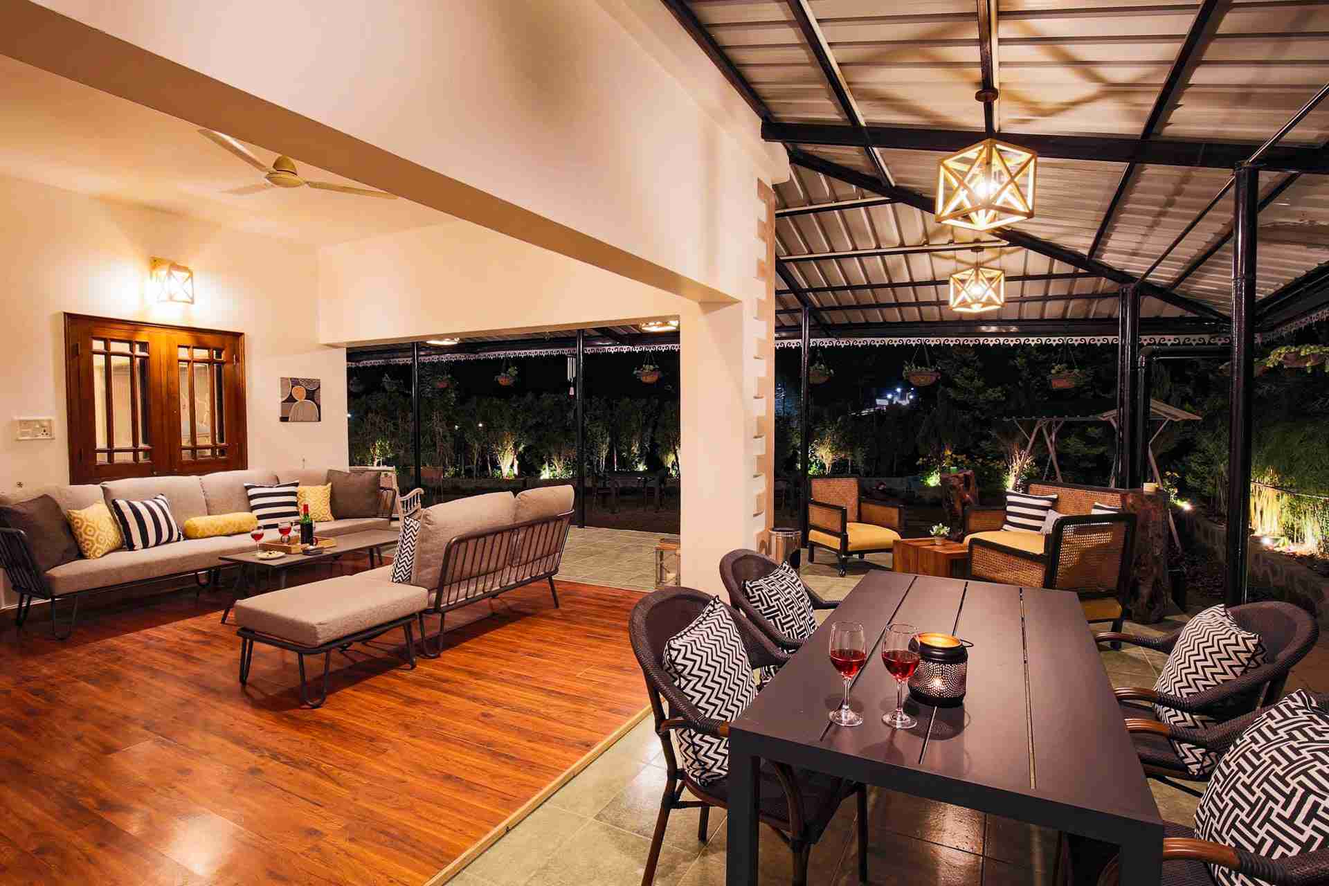 Wakefield Estate - Patio Seating Area