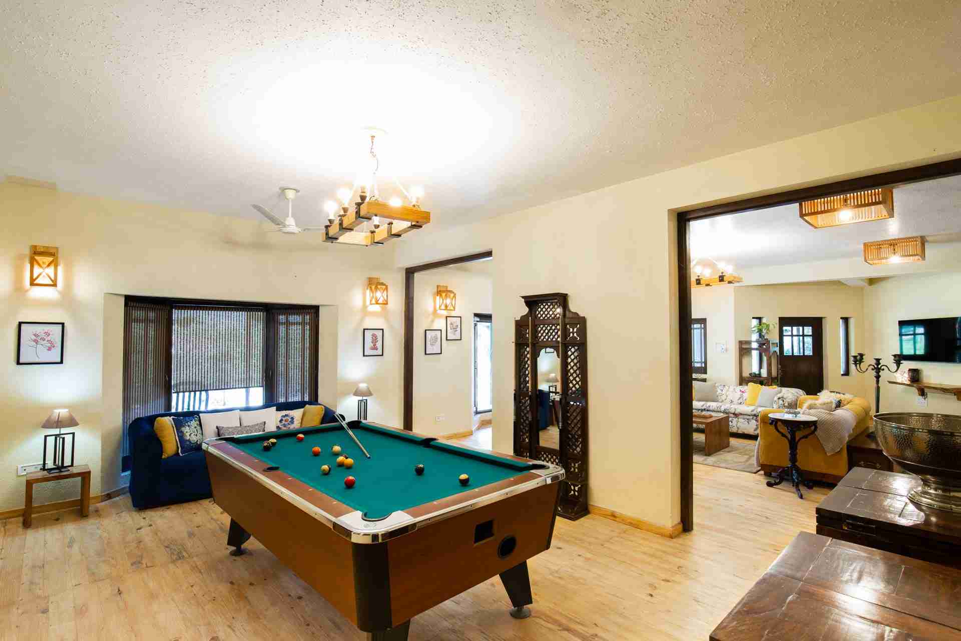 Wakefield Estate - Villa Pool Table