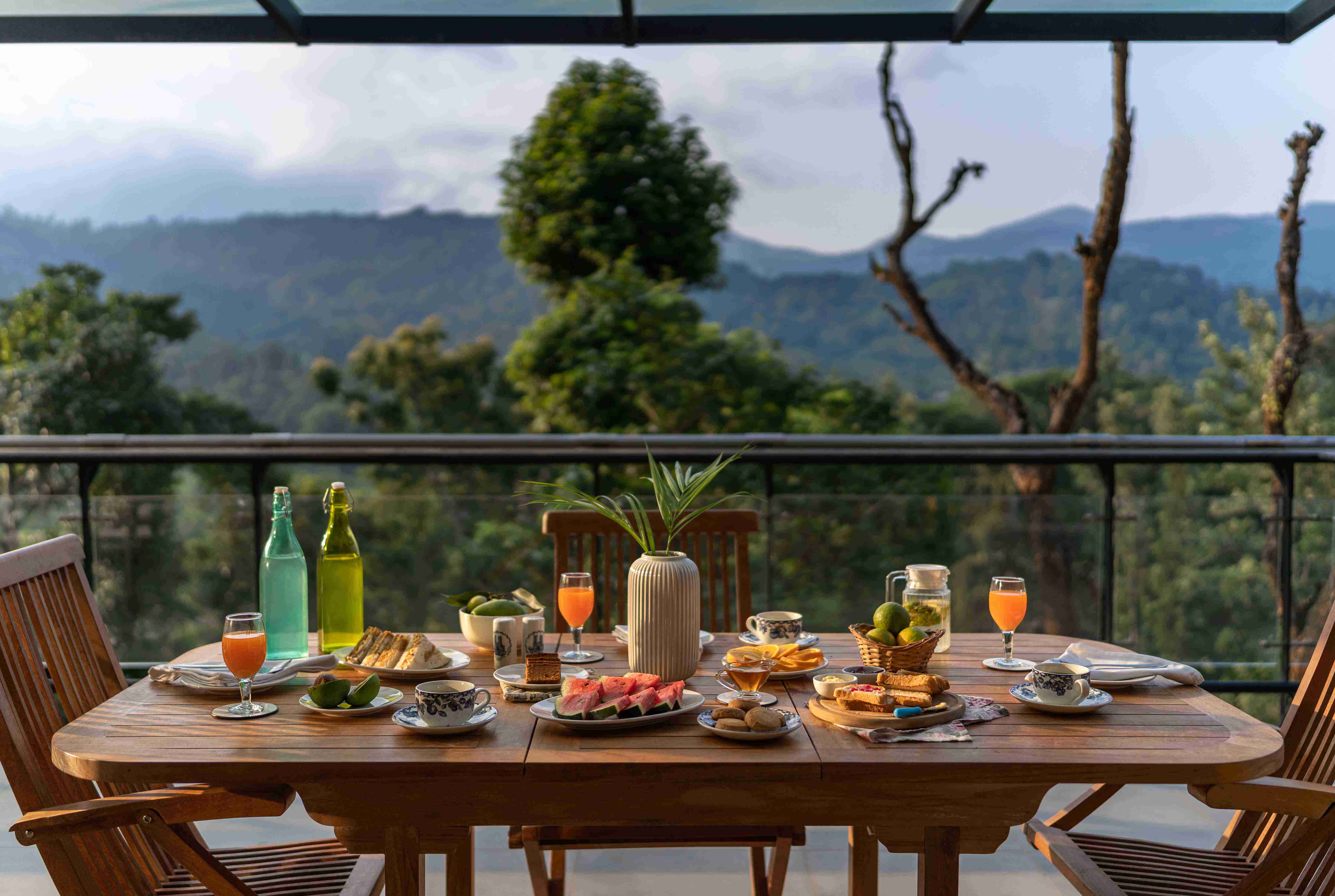 Whispering Waters Villa - Balcony Dining