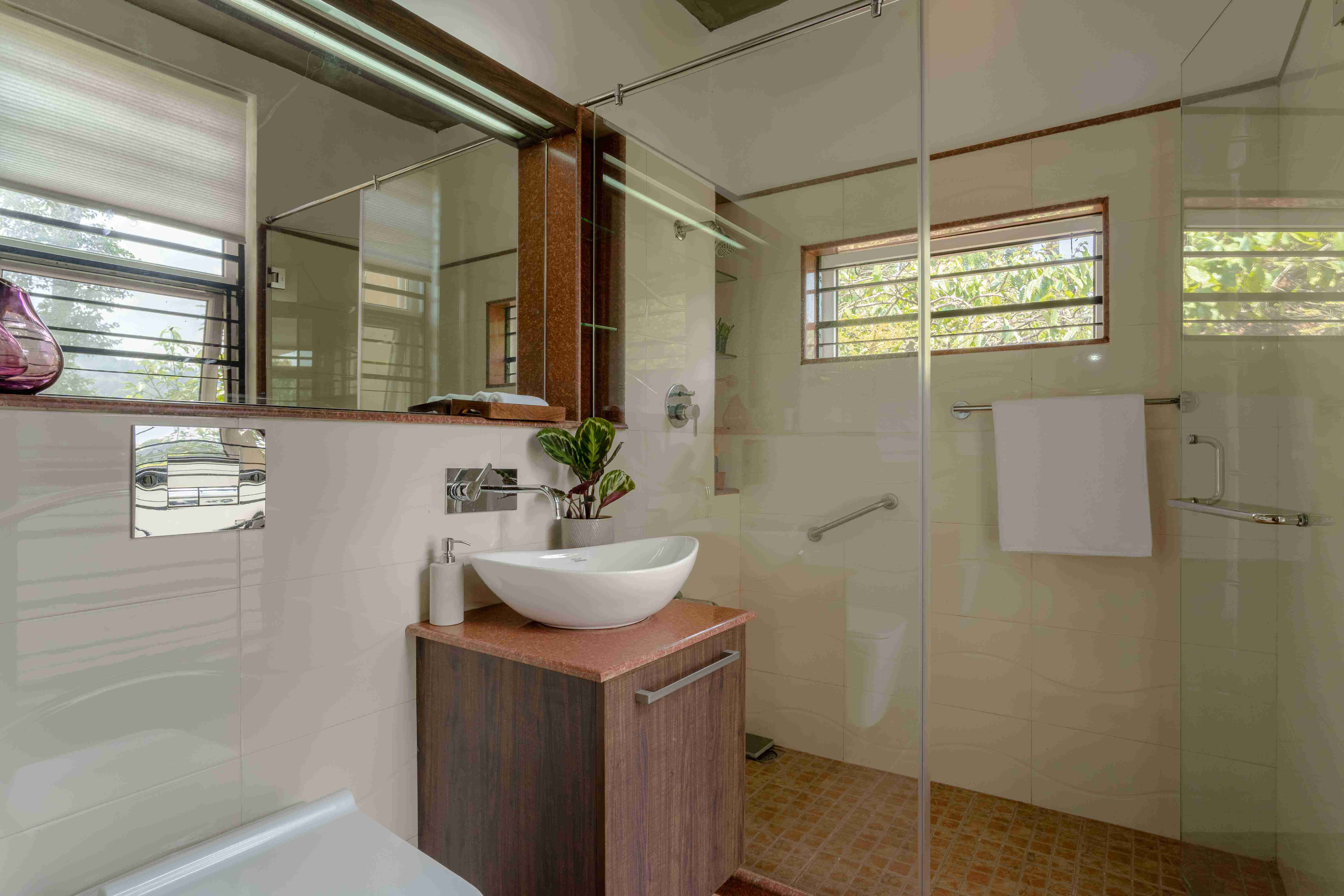 Whispering Waters Villa - Villa in Karnataka