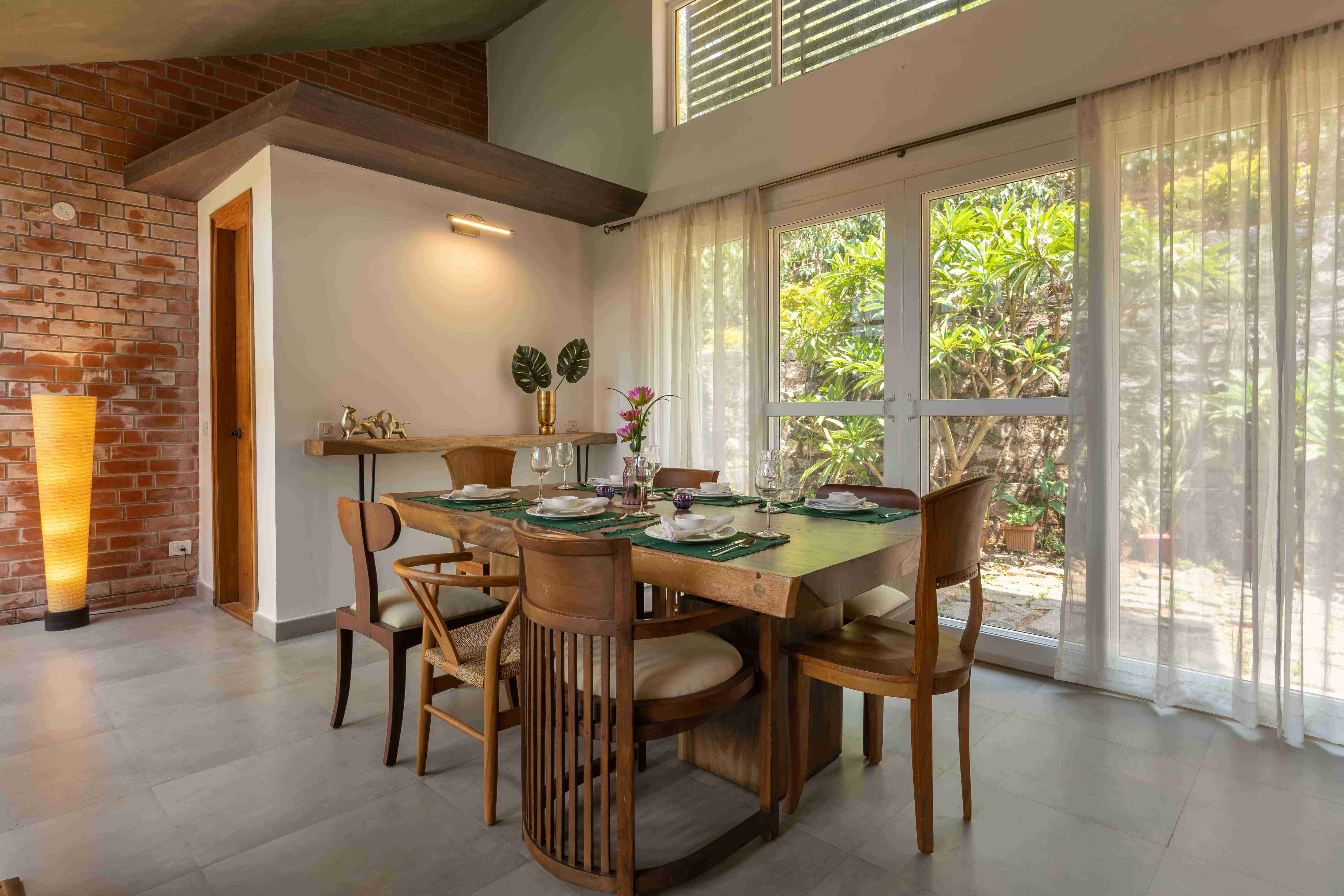 Whispering Water Villa - Dining area