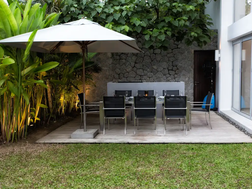 Villa Napalai Surin - Outdoor dining area