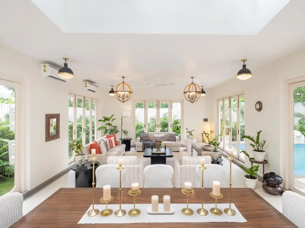 Castello Villa 4 - Living and Dining Area