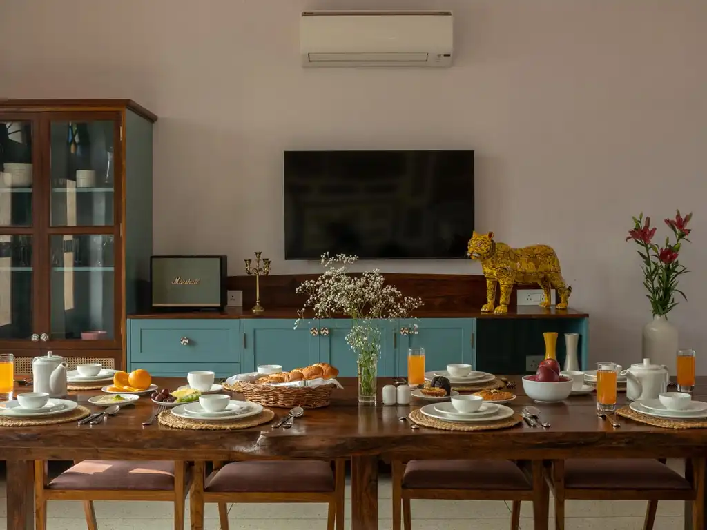Beri House - Dining Area