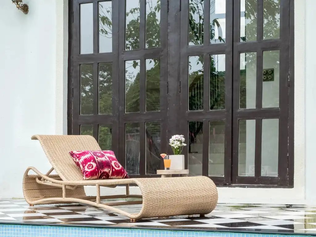 Castello Villa 6 - Pool Side Seating