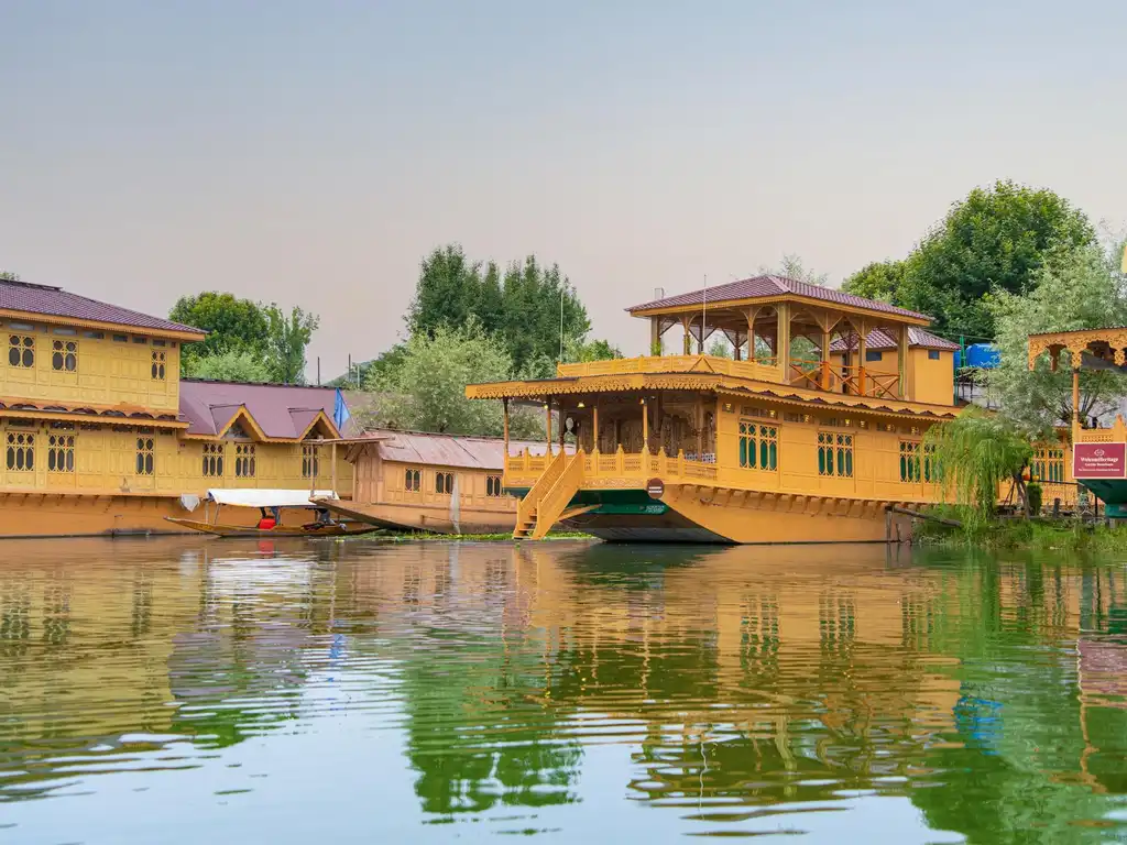 Harmukh Houseboat - Houseboat
