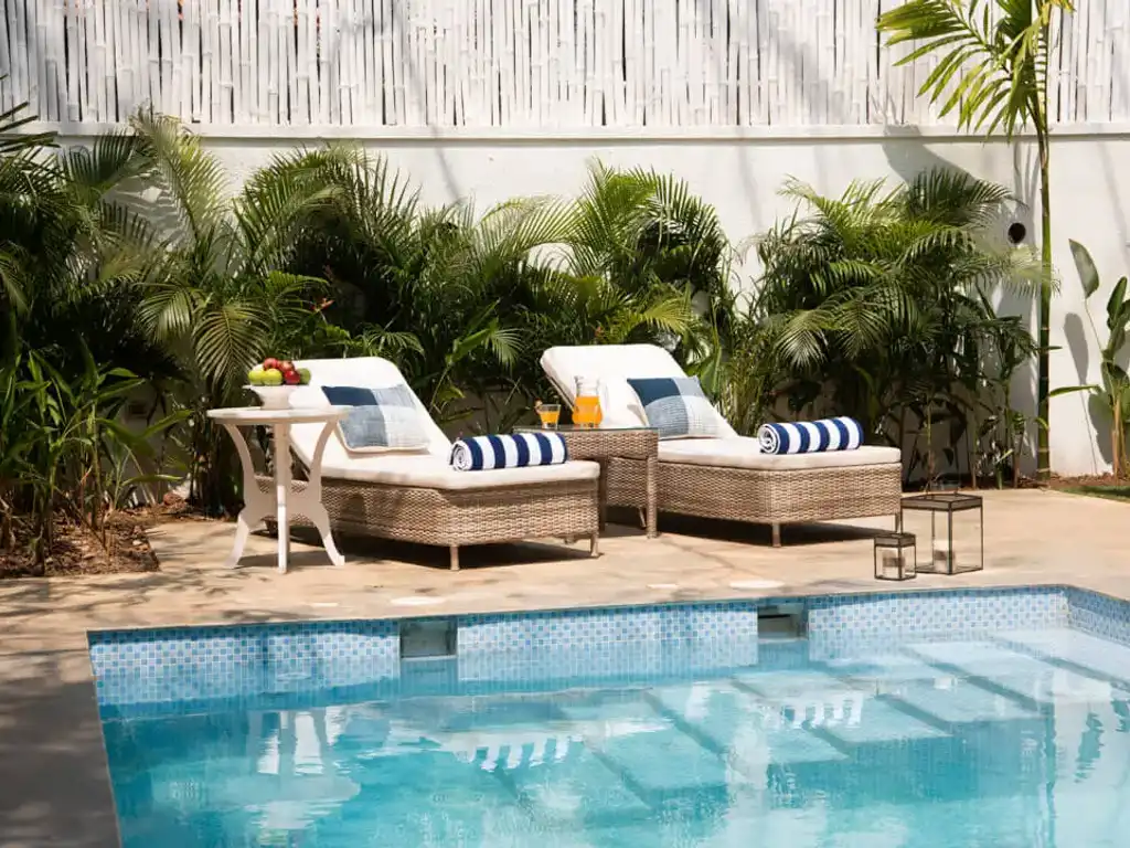 Monforte - Villa B - Poolside Seating Area