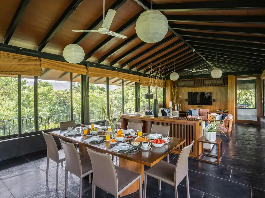 Orchard House -  Dining and living area