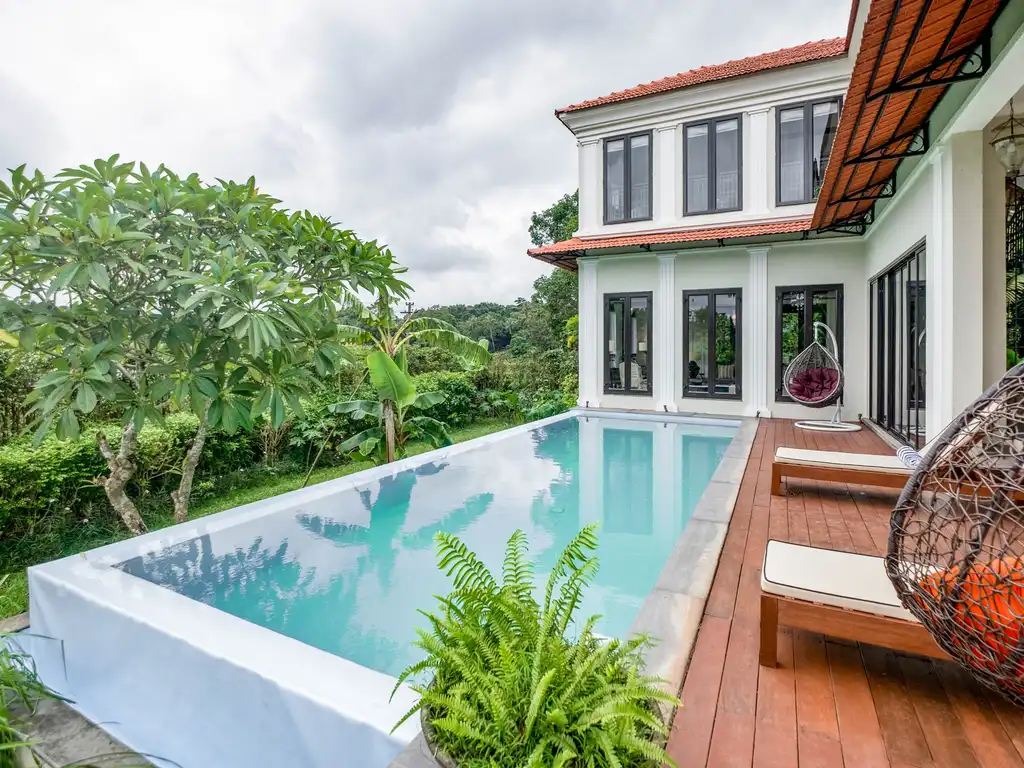 River Villa - Facade