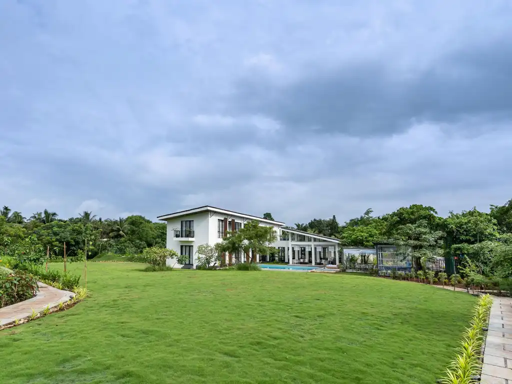 RiyuVann Estate - Garden