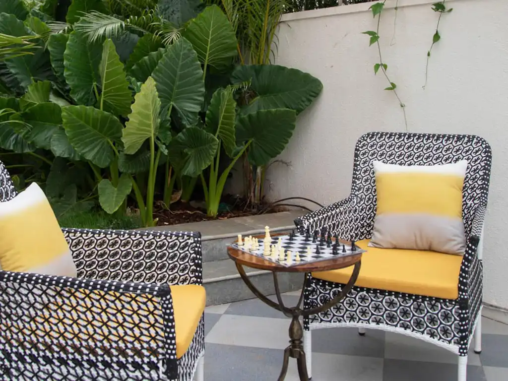 Silvio - Villa E - Seating